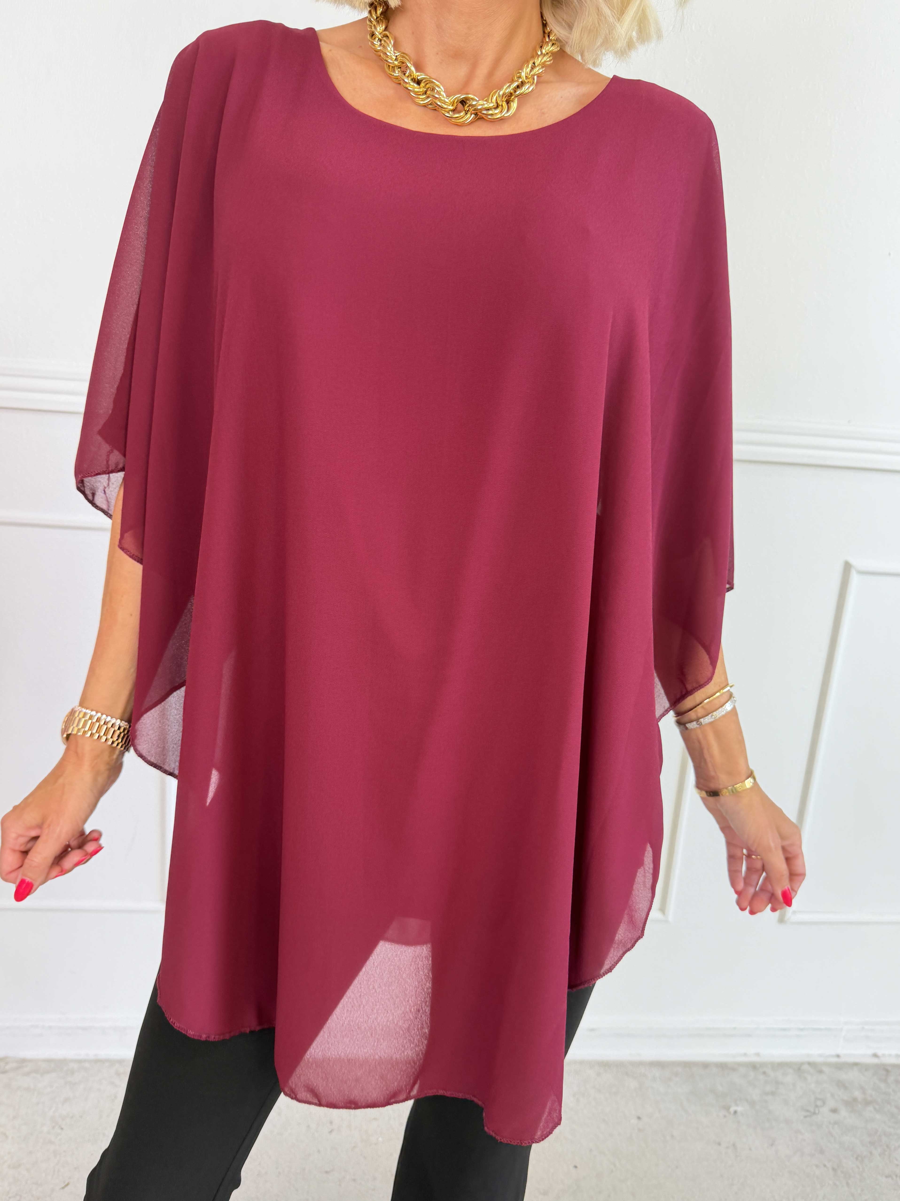 Kenya Shirt - Elegant bluse med let chiffonlag og rund udskæring
