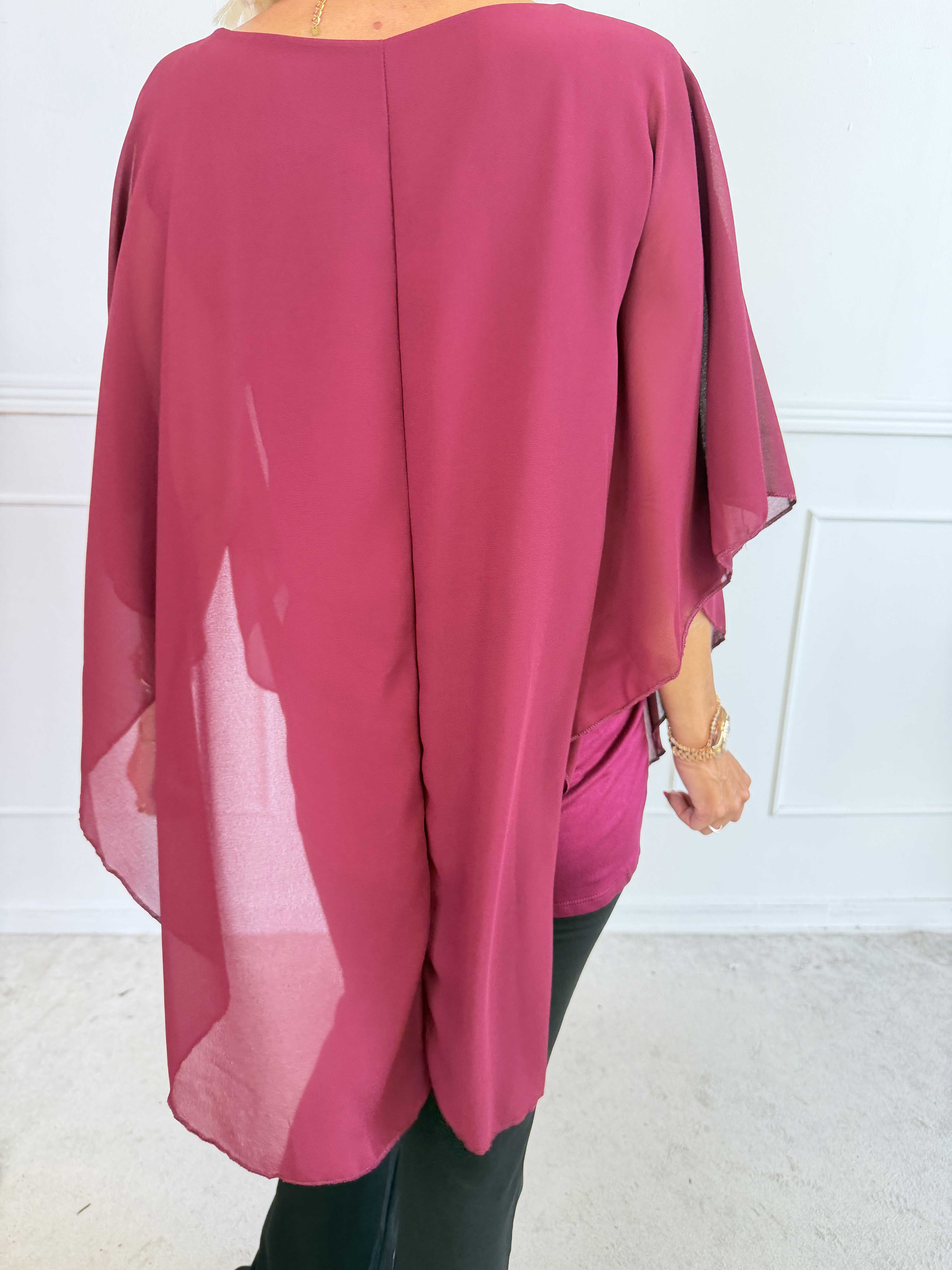Kenya Shirt - Elegant bluse med let chiffonlag og rund udskæring