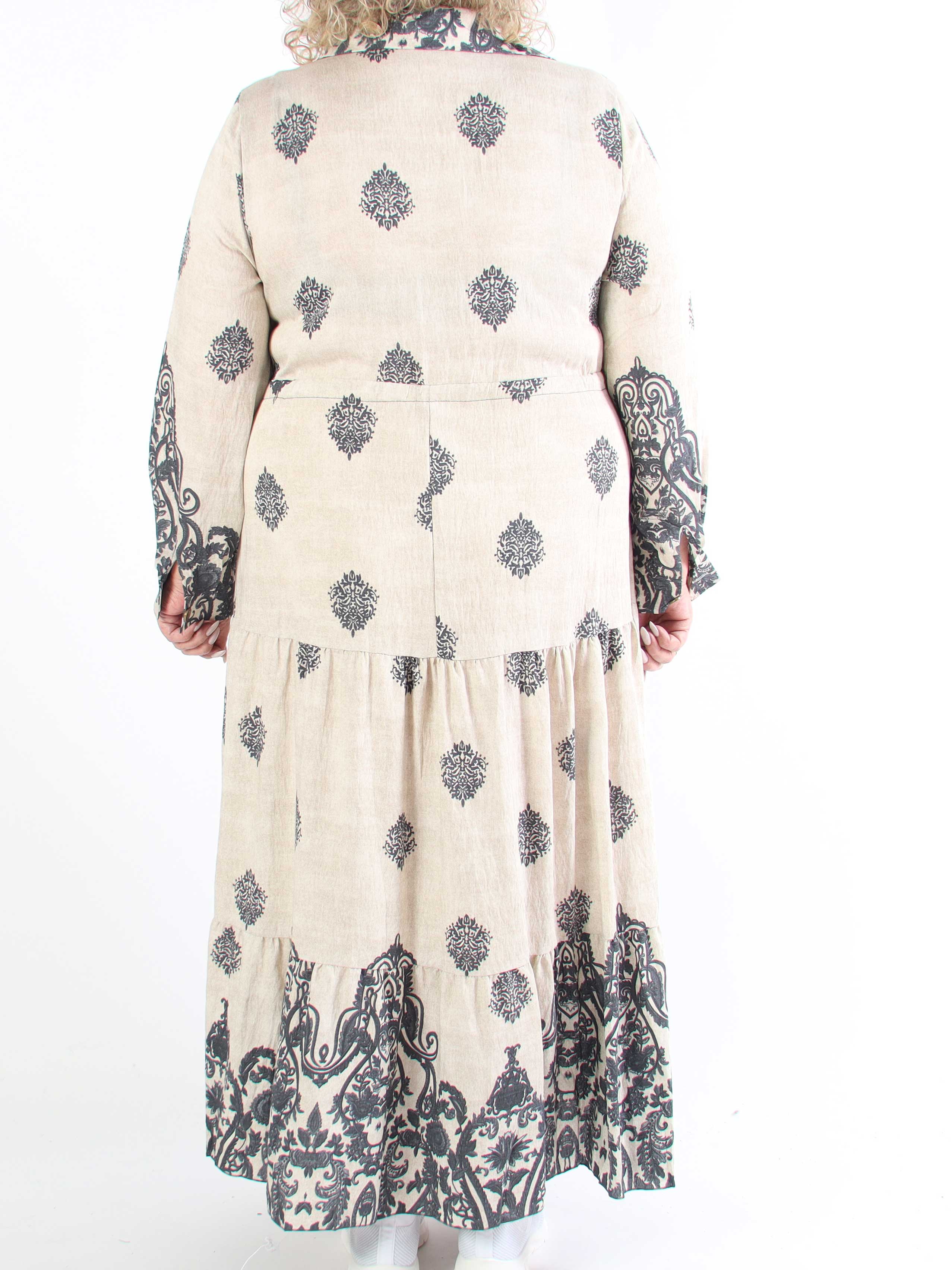 Kira - Lång bohemisk plus size-klänning med mönster