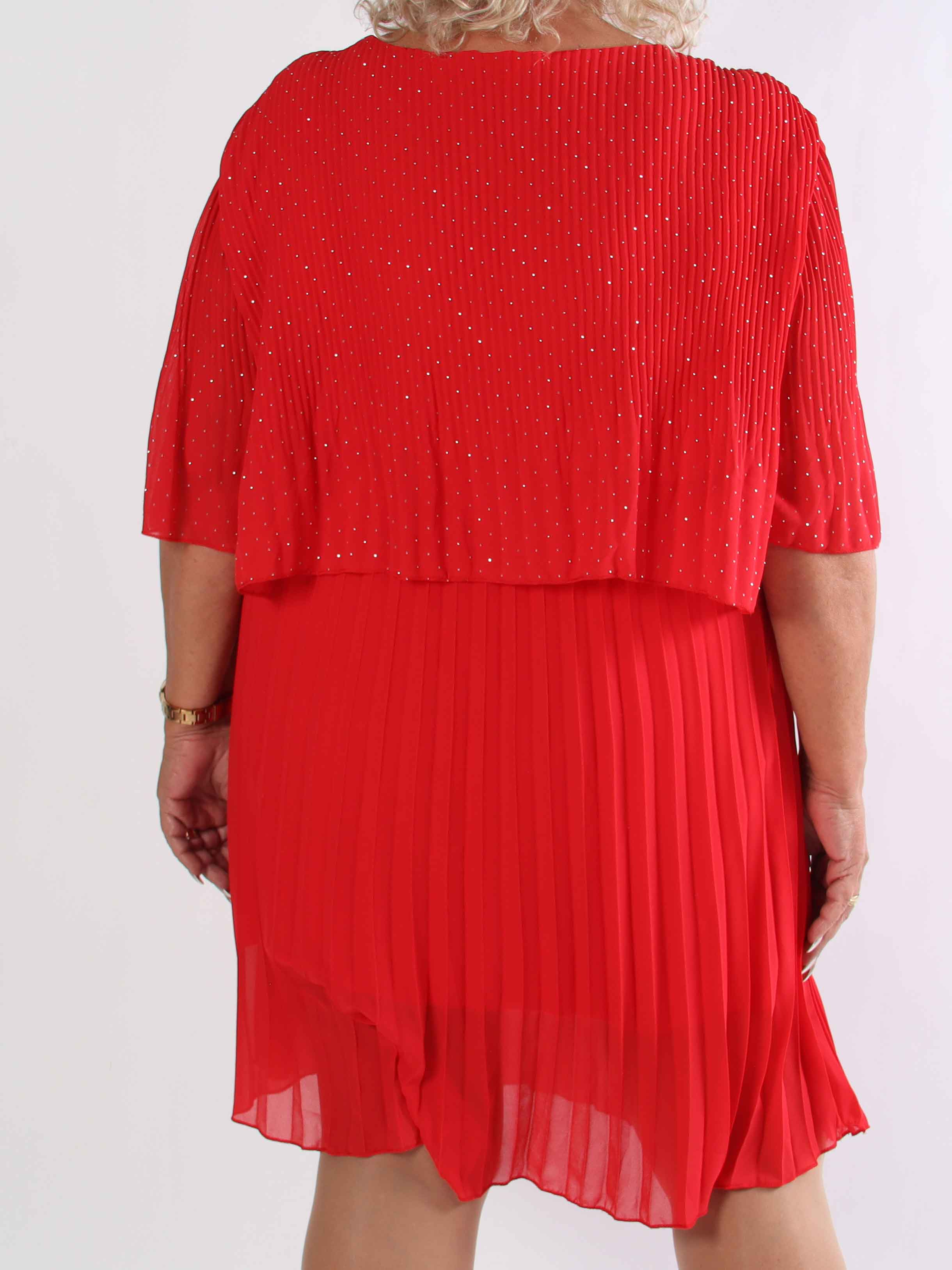 Kristina Crystal - Plisserad plus size klänning med strass och volanglager