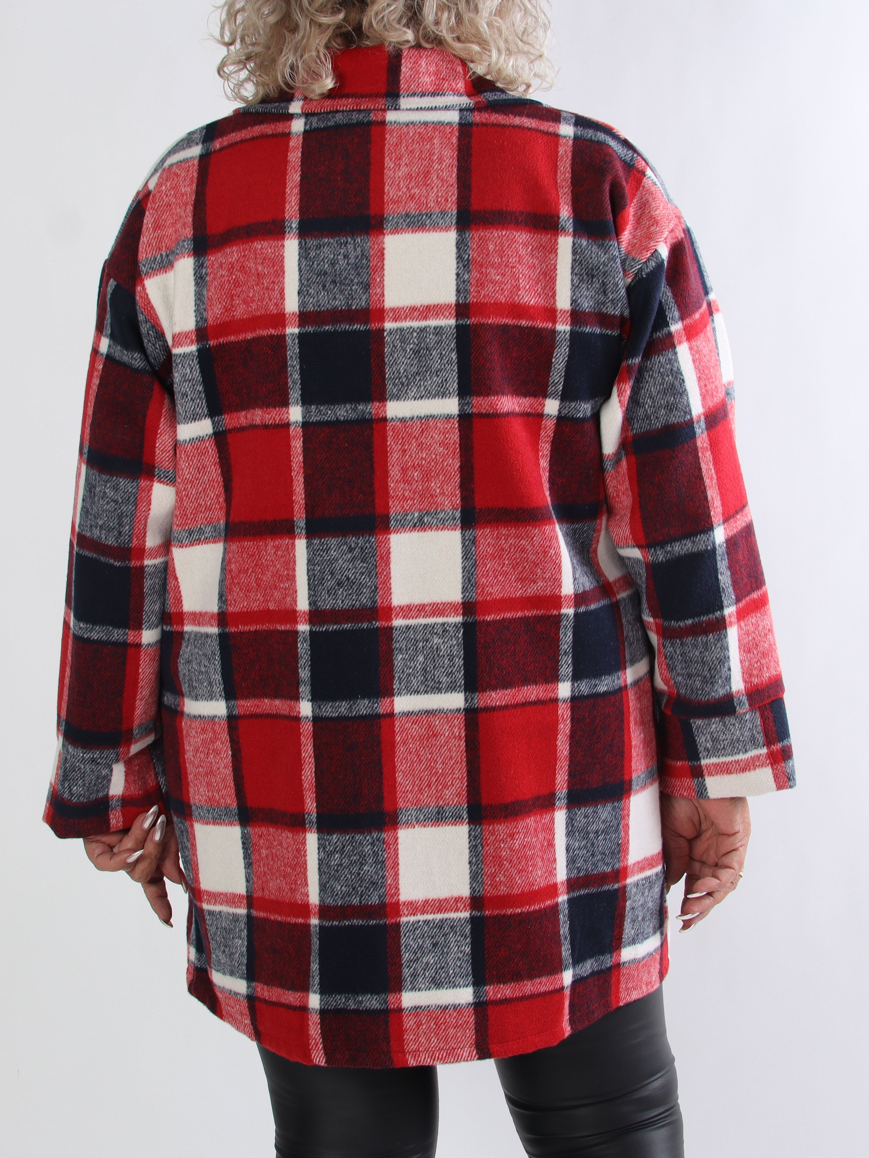 Lagos - Mjuk rutig plus size skjortjacka i viskos