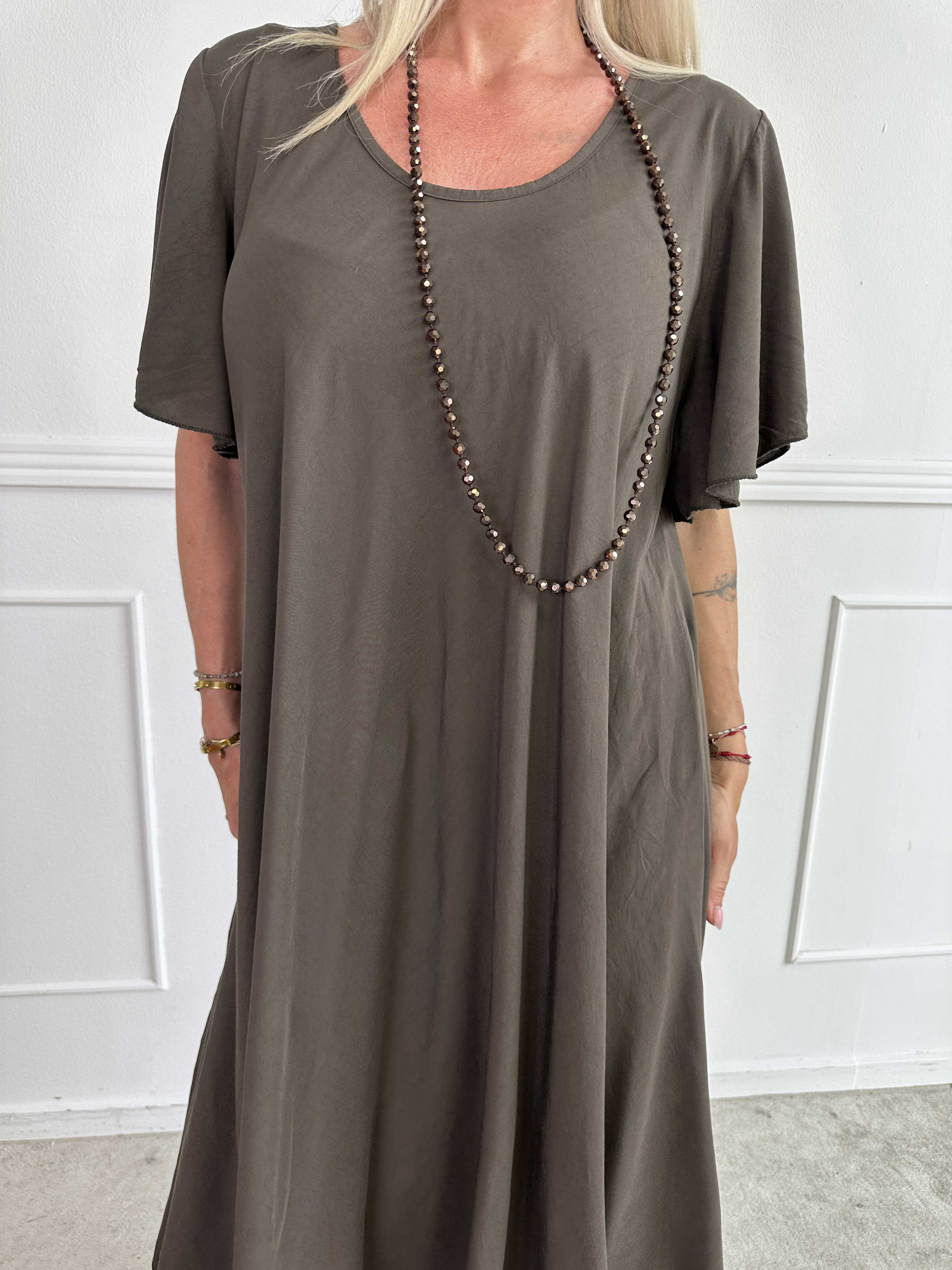 Laneira - Lång klänning i viskos och A-form