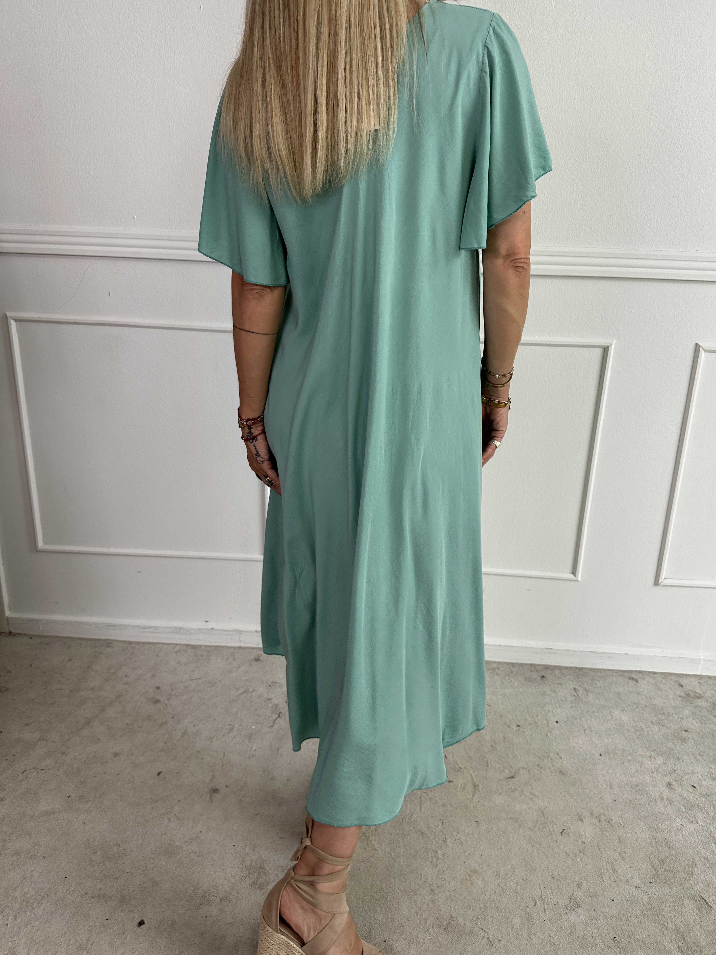 Laneira - Lång klänning i viskos och A-form