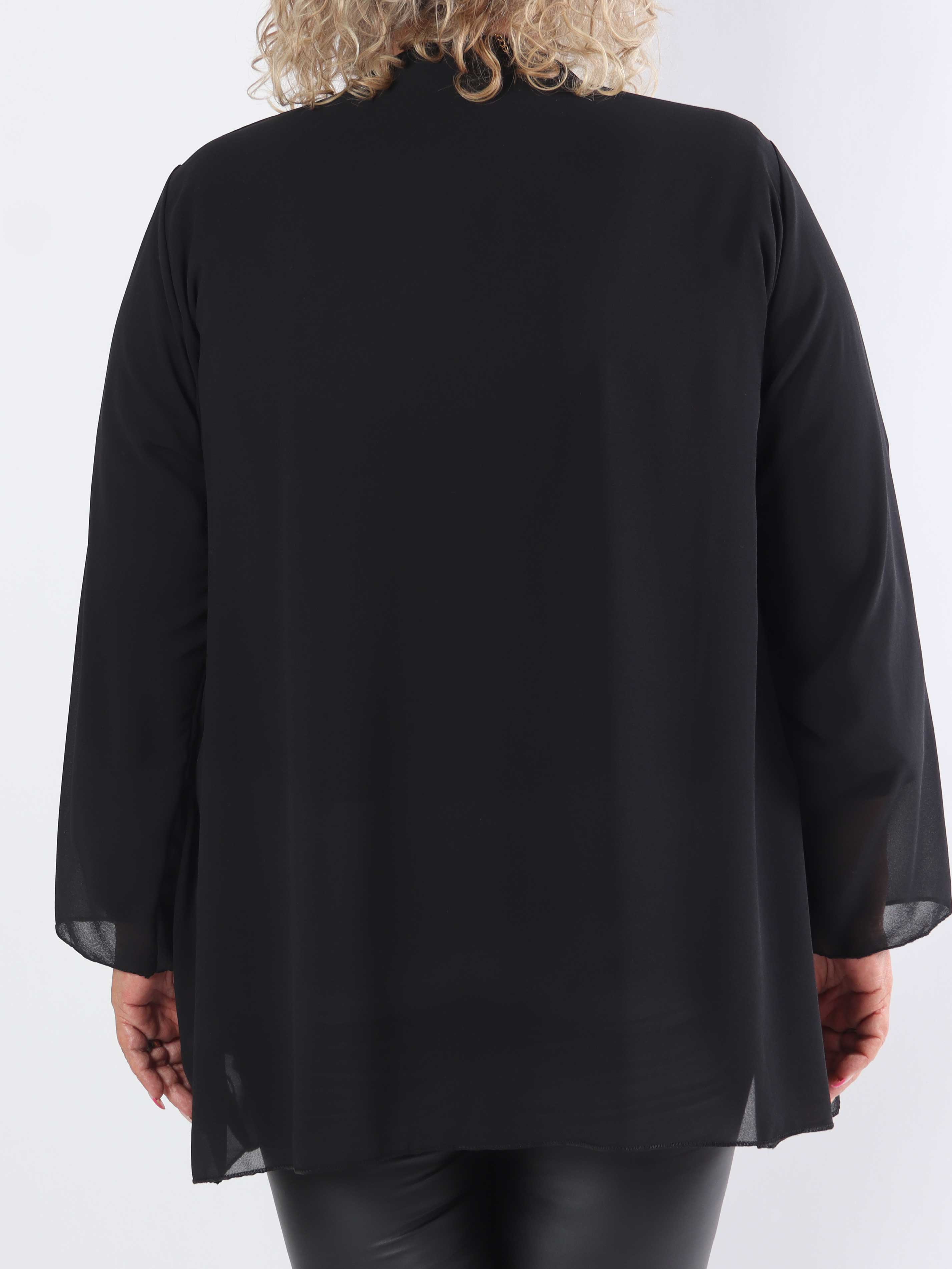 Layla - Kort lätt plus size-kofta i chiffong