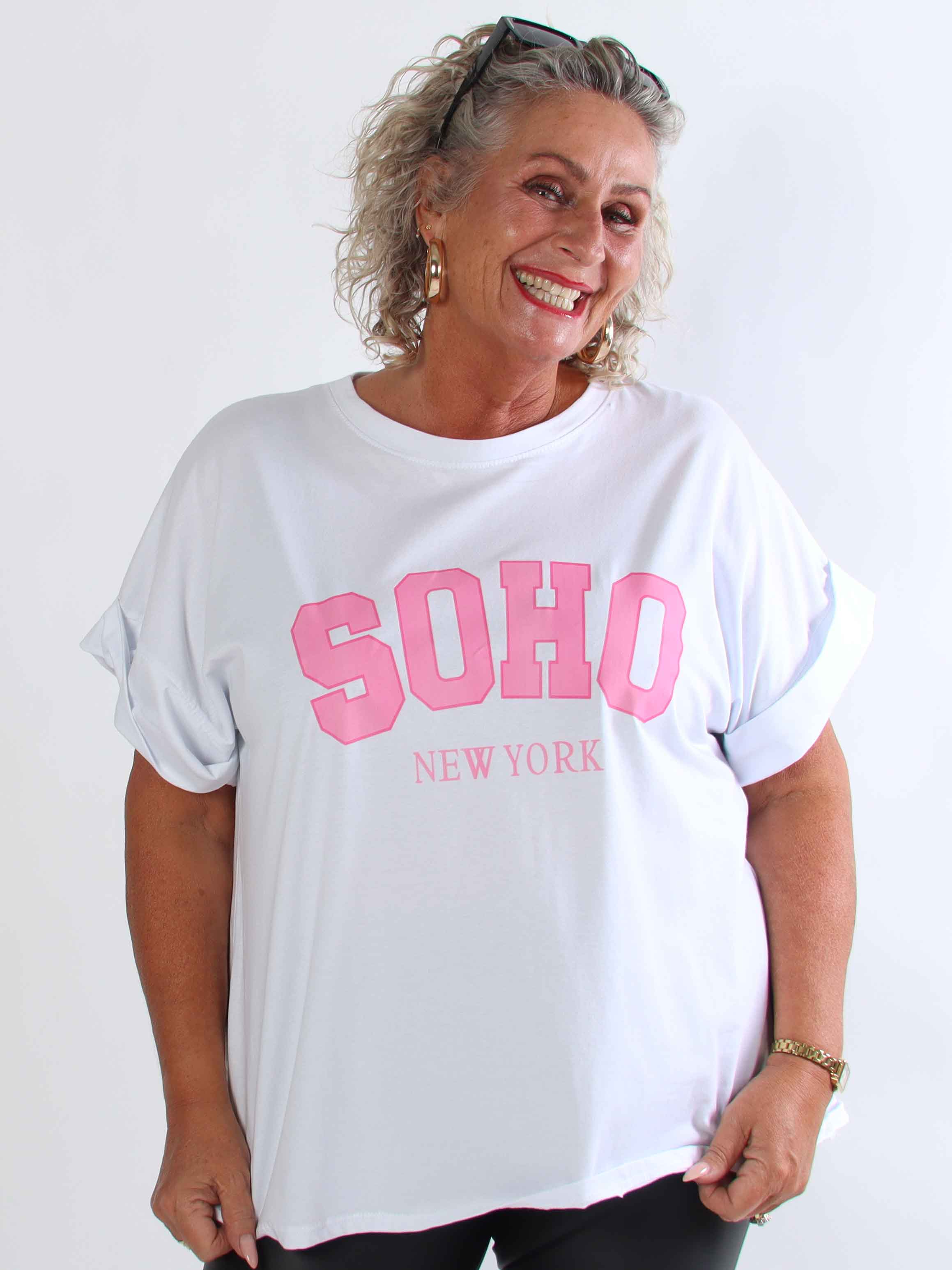 Leni - Plus size t-shirt med SOHO New York stående på brystet