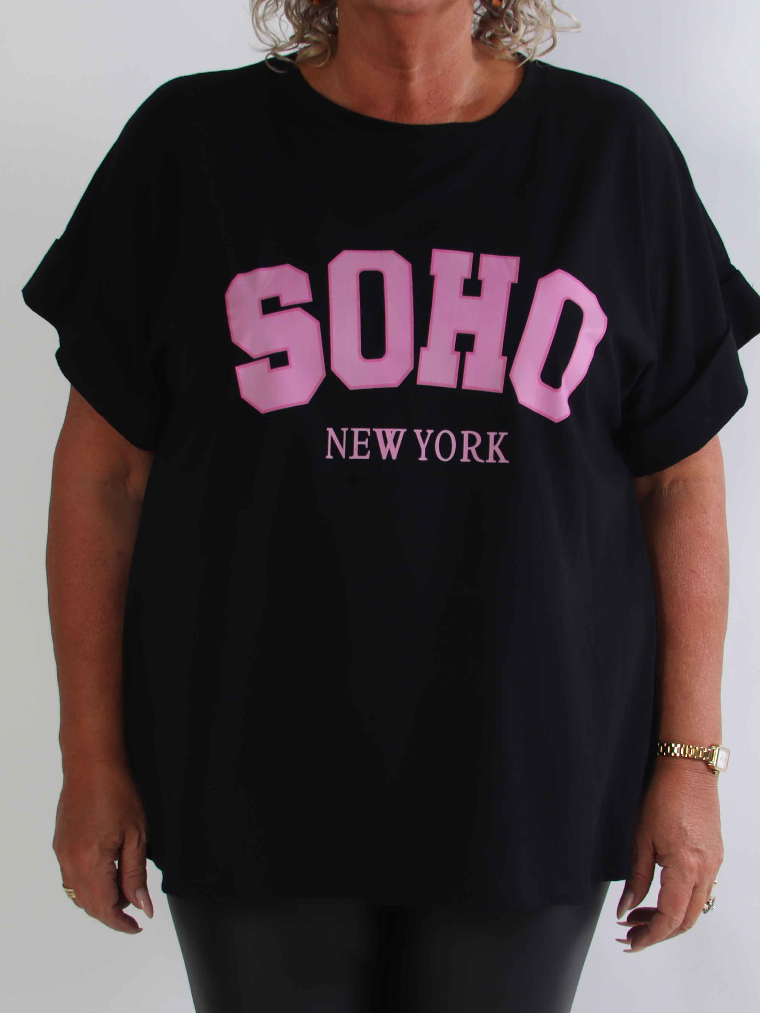 Leni - Plus size t-shirt med SOHO New York stående på brystet