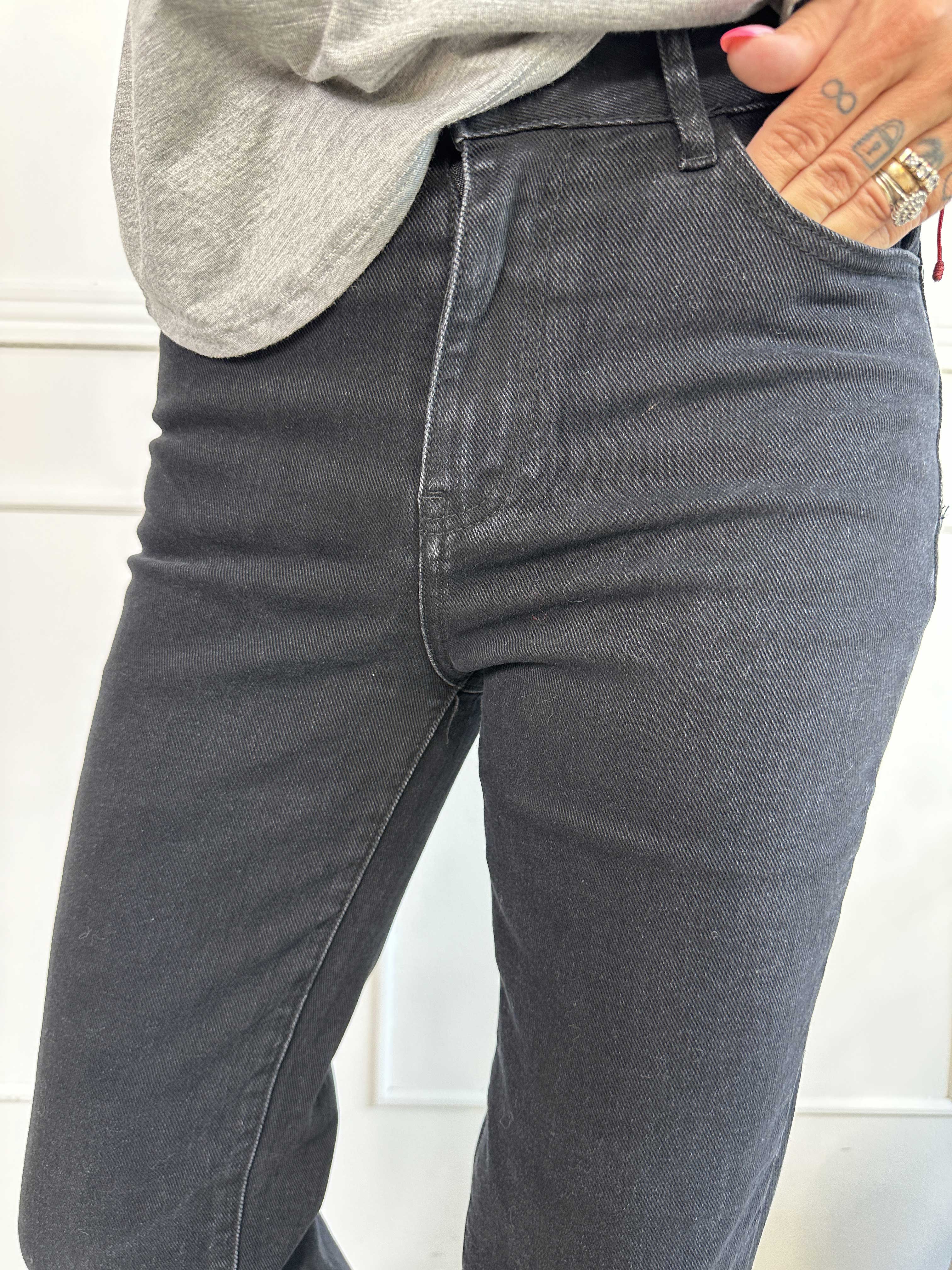 Lettie - Högmidjade mom jeans