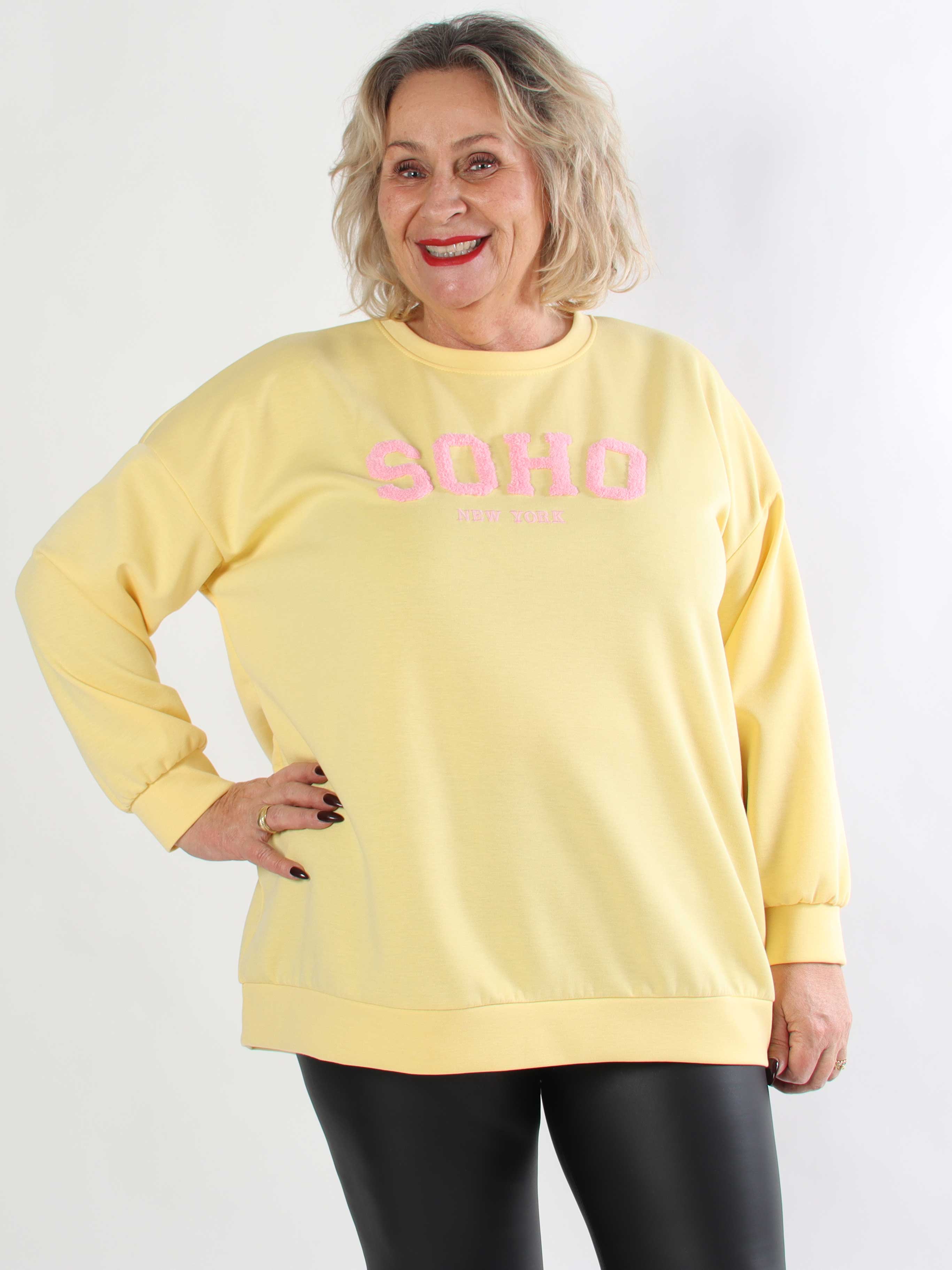 Lindsay - Blød plus size sweatshirt med SOHO skrevet på brystet