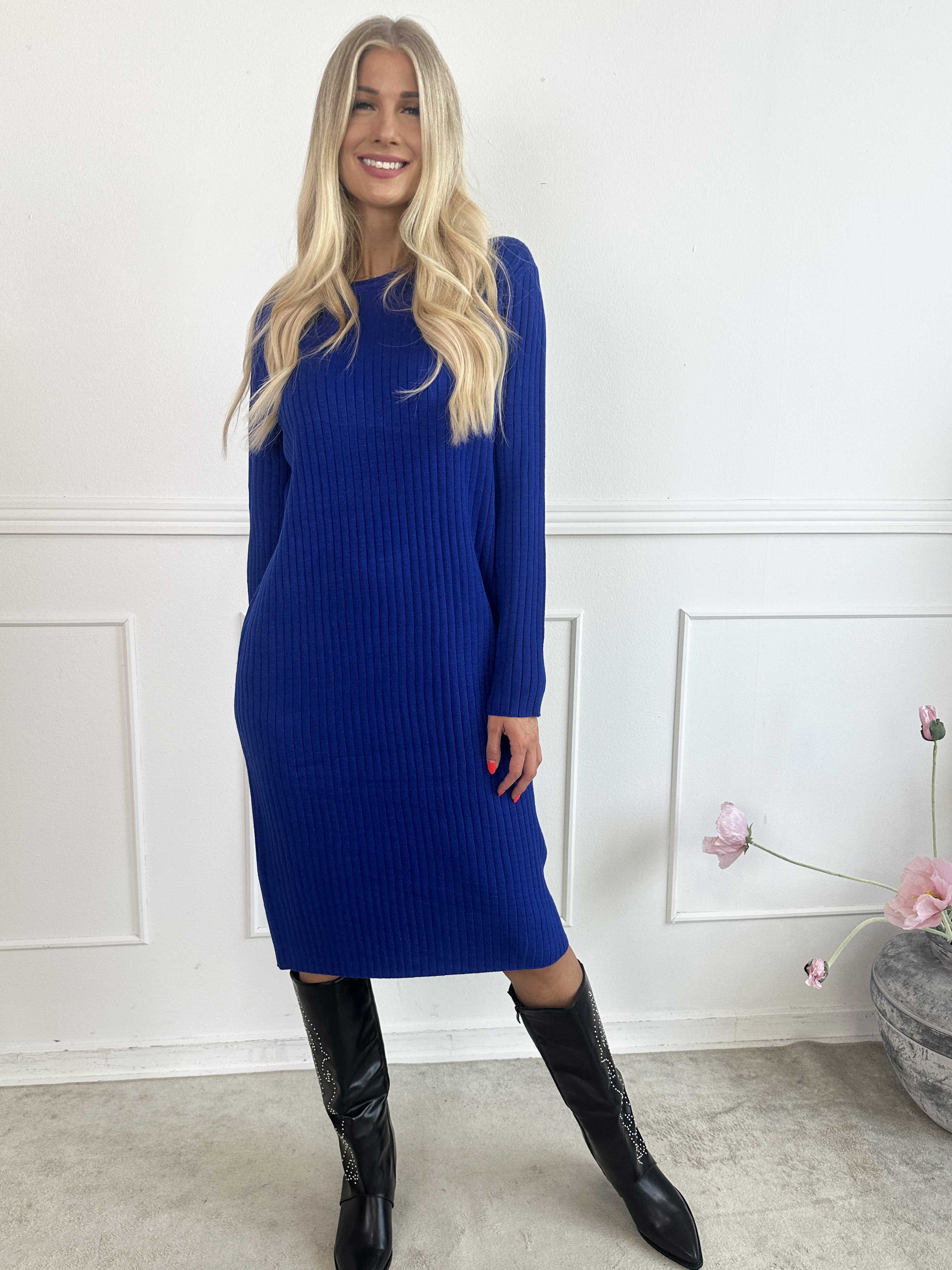 Livunn - Mjuk elastisk ribbad klänning