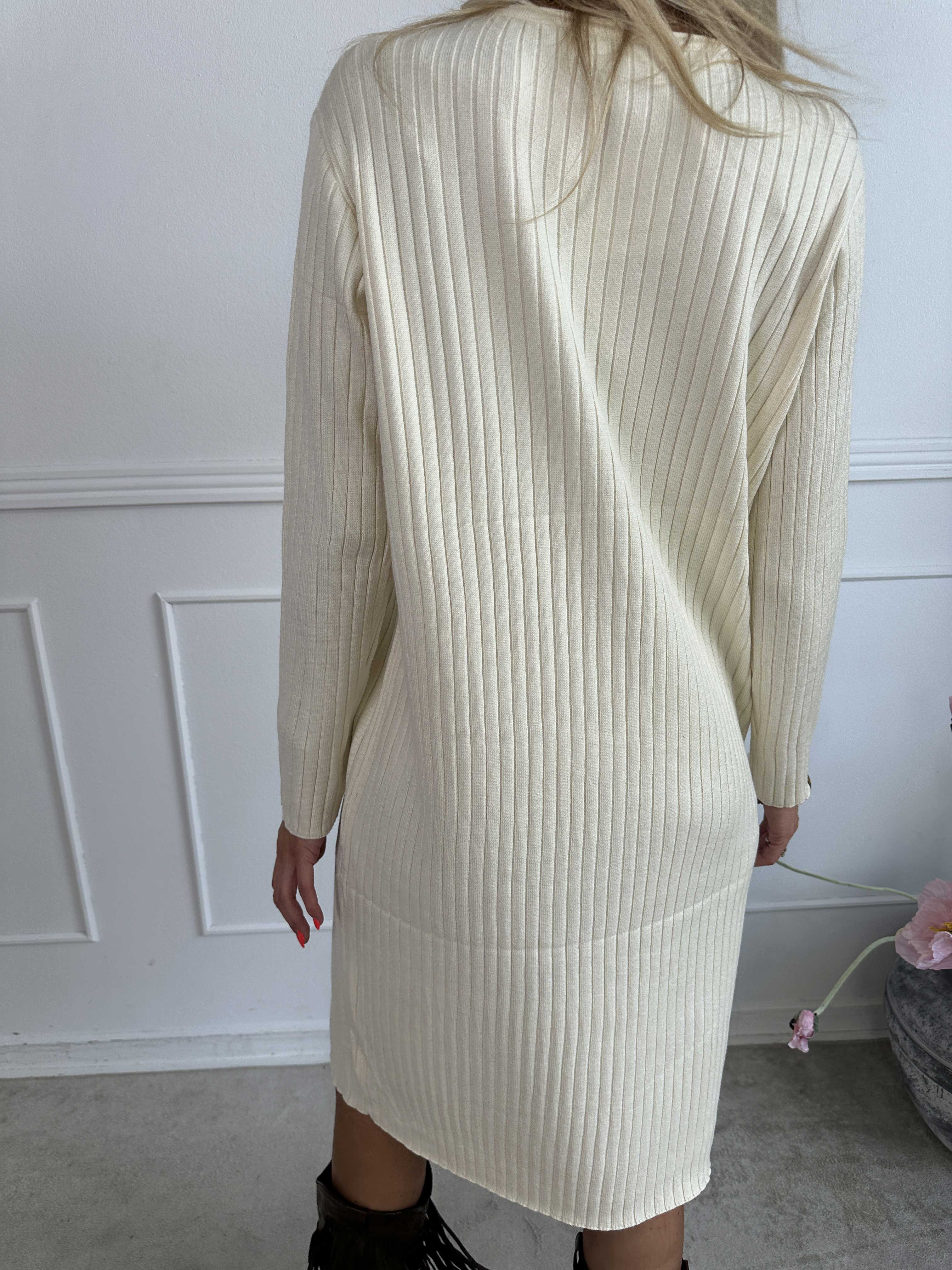 Livunn - Mjuk elastisk ribbad klänning