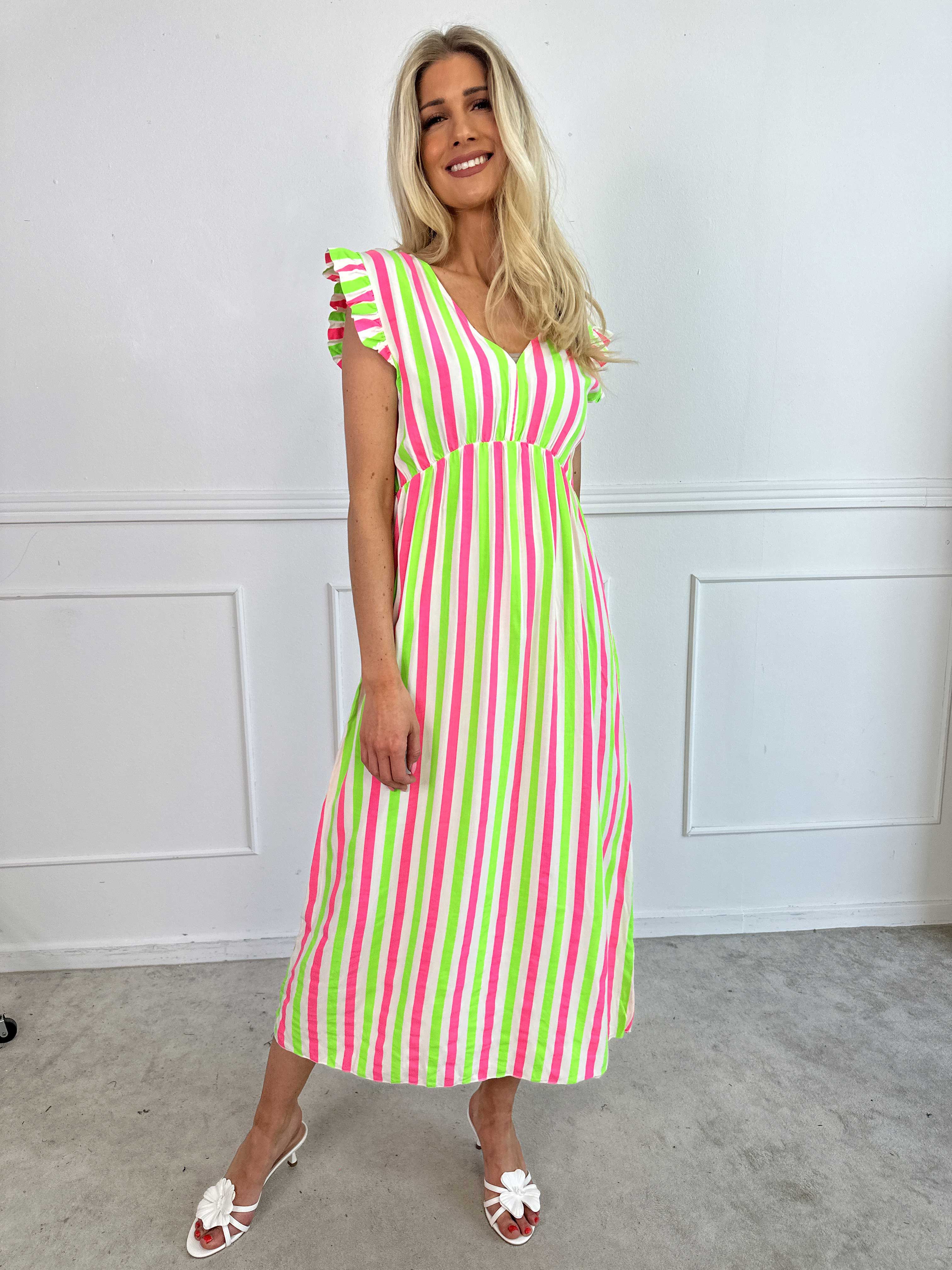 Lyssa - Lång randig klänning i viskos med färgade ränder