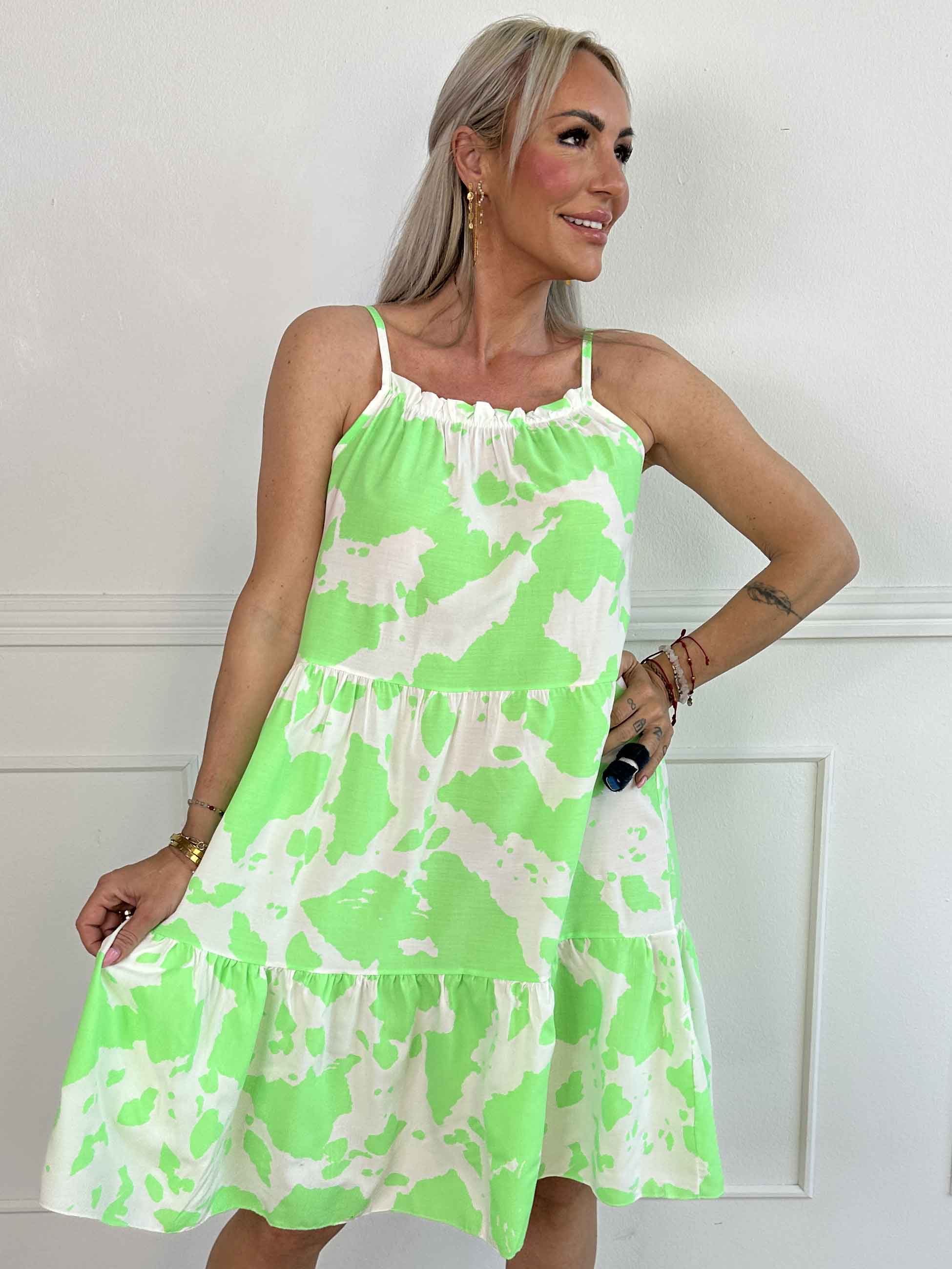 Maeve - sommarklänning i bomull med axelband och lager på lager look