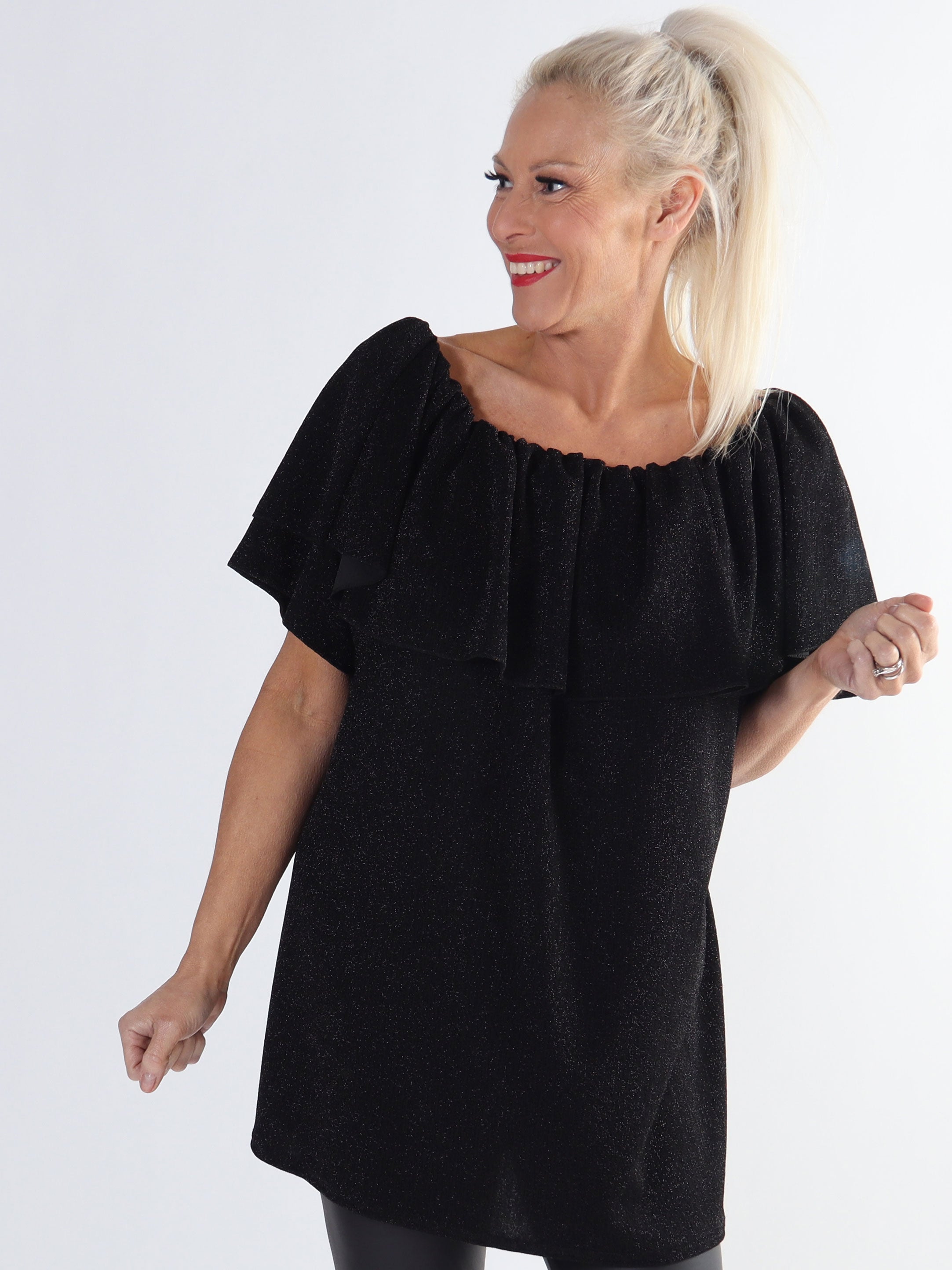 Maily - Off shoulder-blus i plus size med glittertrådar
