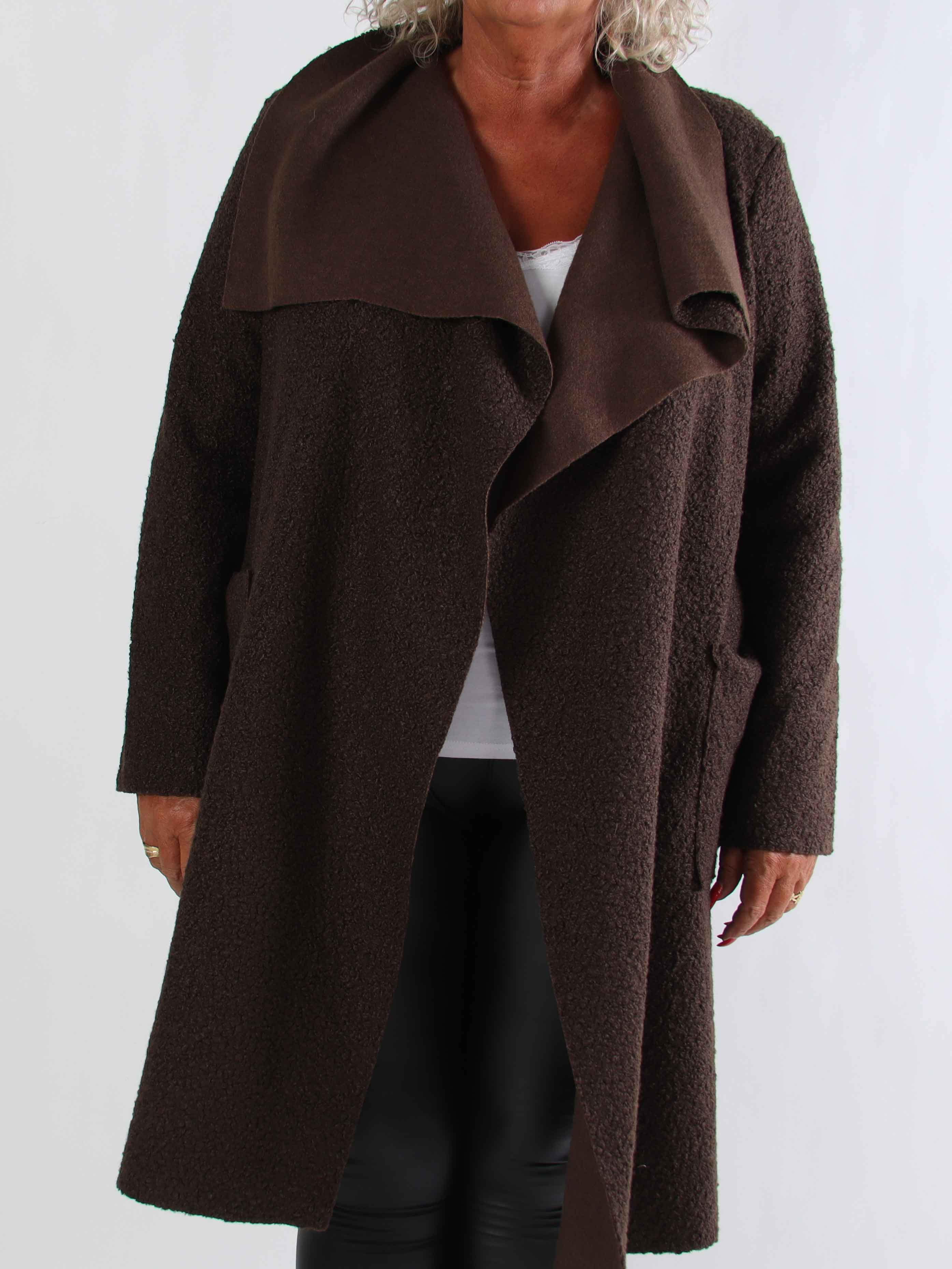 Malfrid - Plus size kappa i mjuk teddy med shiny stjärnor