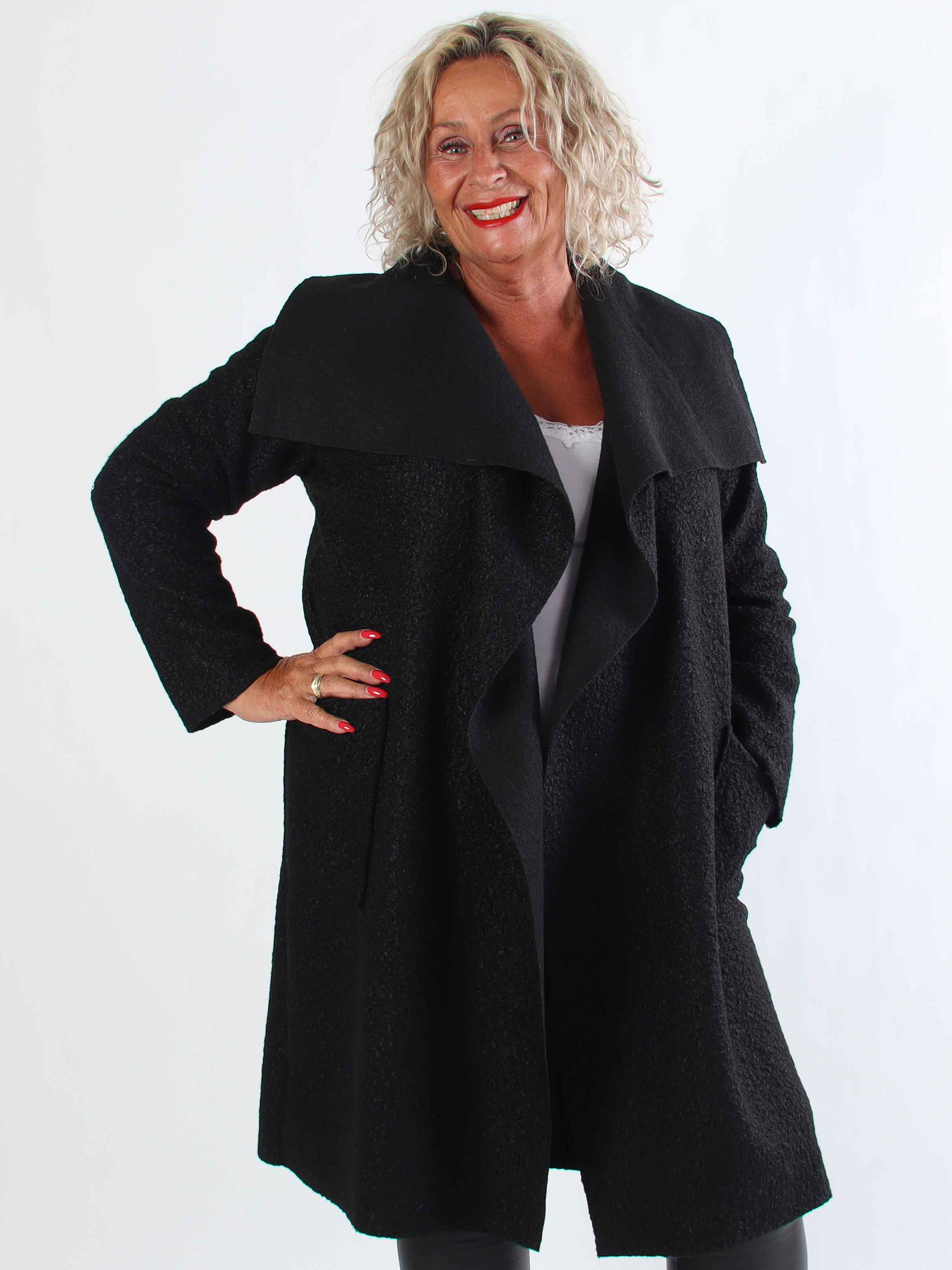 Malfrid - Plus size kappa i mjuk teddy med shiny stjärnor