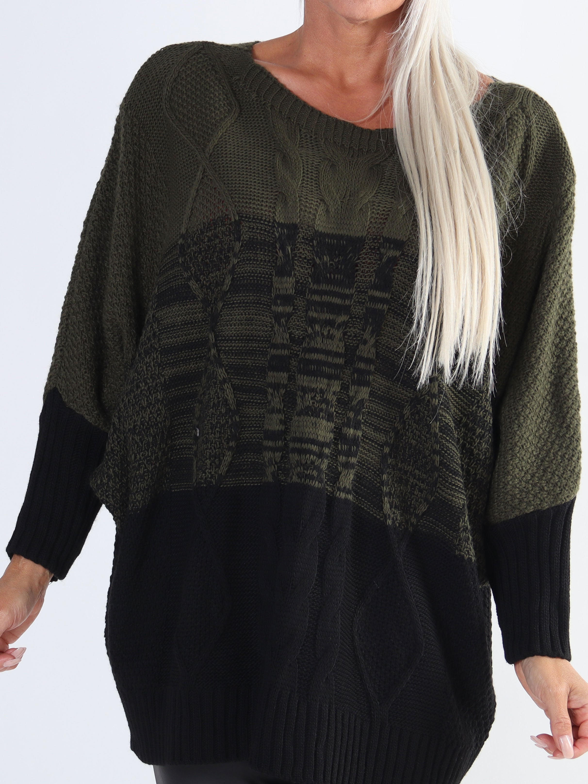 Malika - Flerfärgad plus size stickad tröja med fladdermusärmar