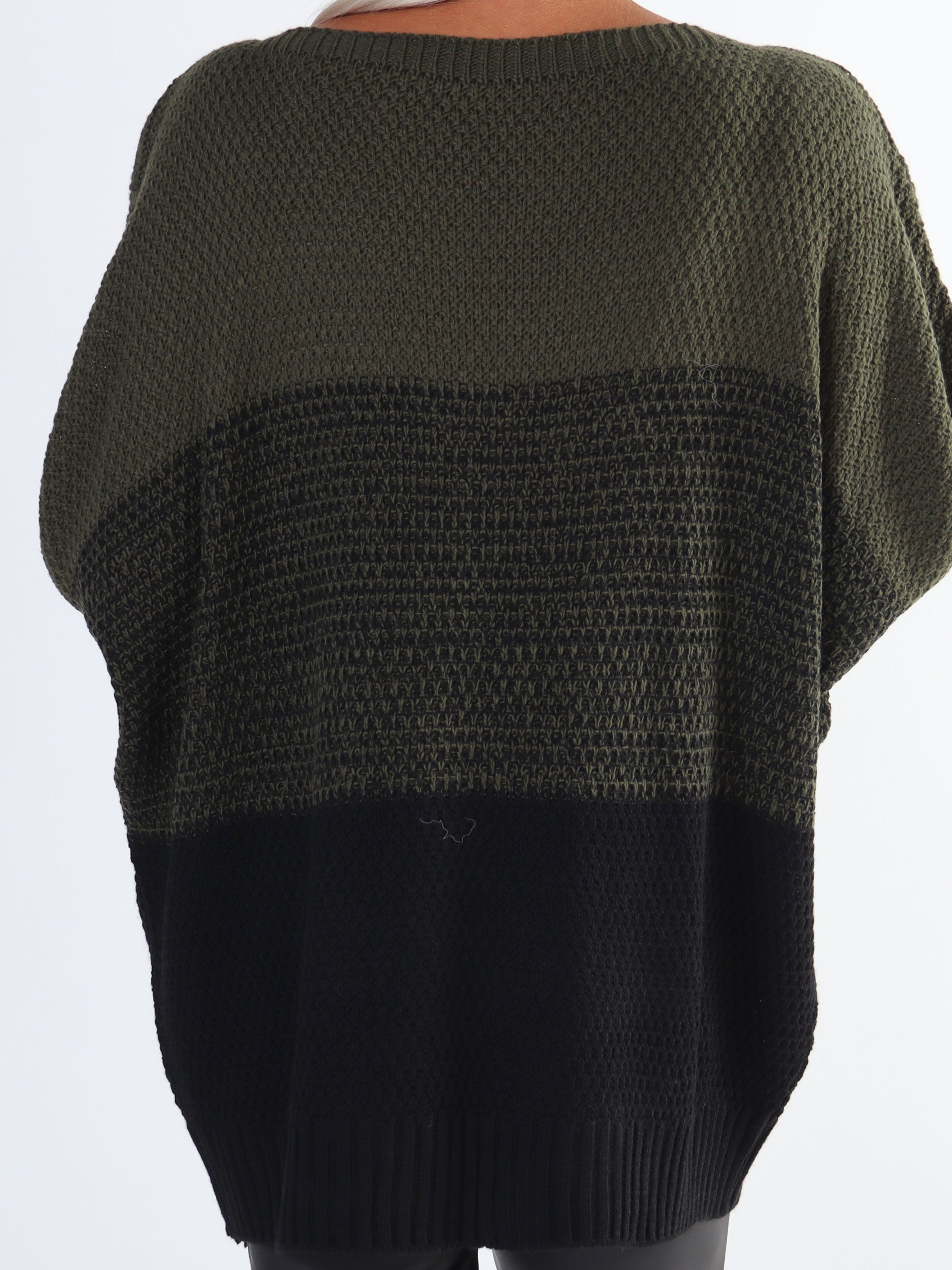 Malika - Flerfärgad plus size stickad tröja med fladdermusärmar