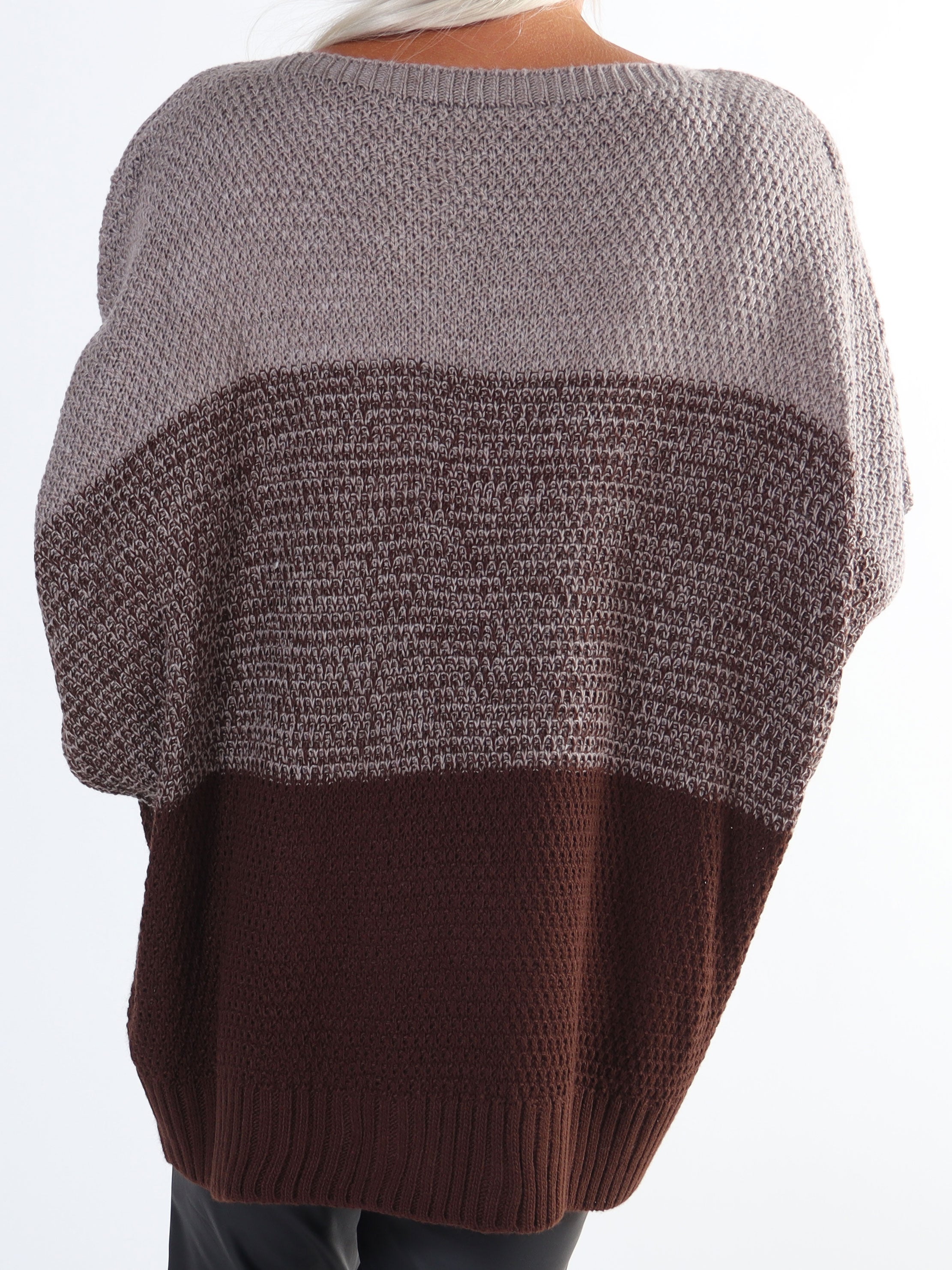 Malika - Flerfärgad plus size stickad tröja med fladdermusärmar