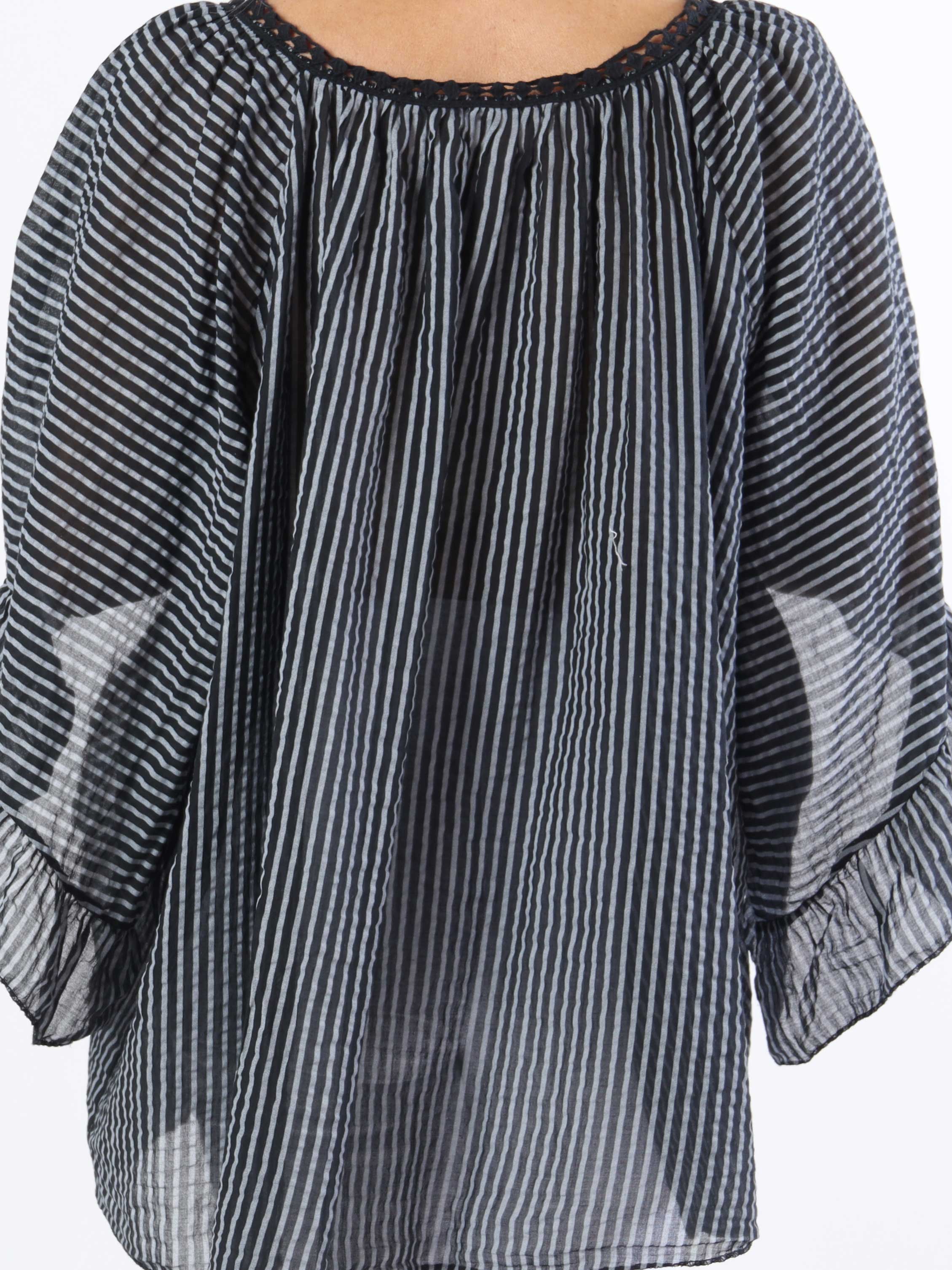 Marija - Söt randig plus size-tunika med vackra ärmar