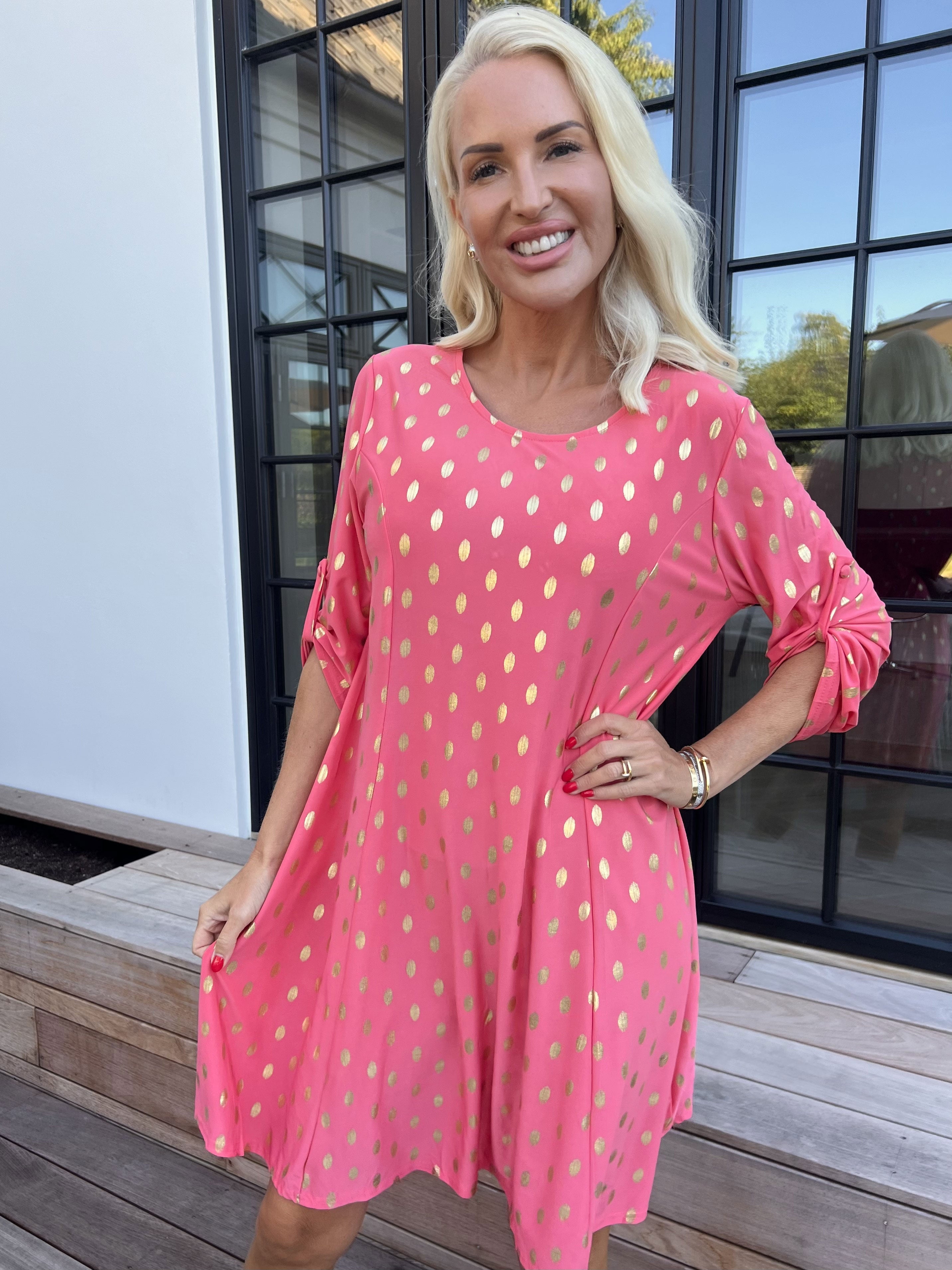 Marlene Gold - Enfärgad elastisk a-linjeformad klänning med guldprickar