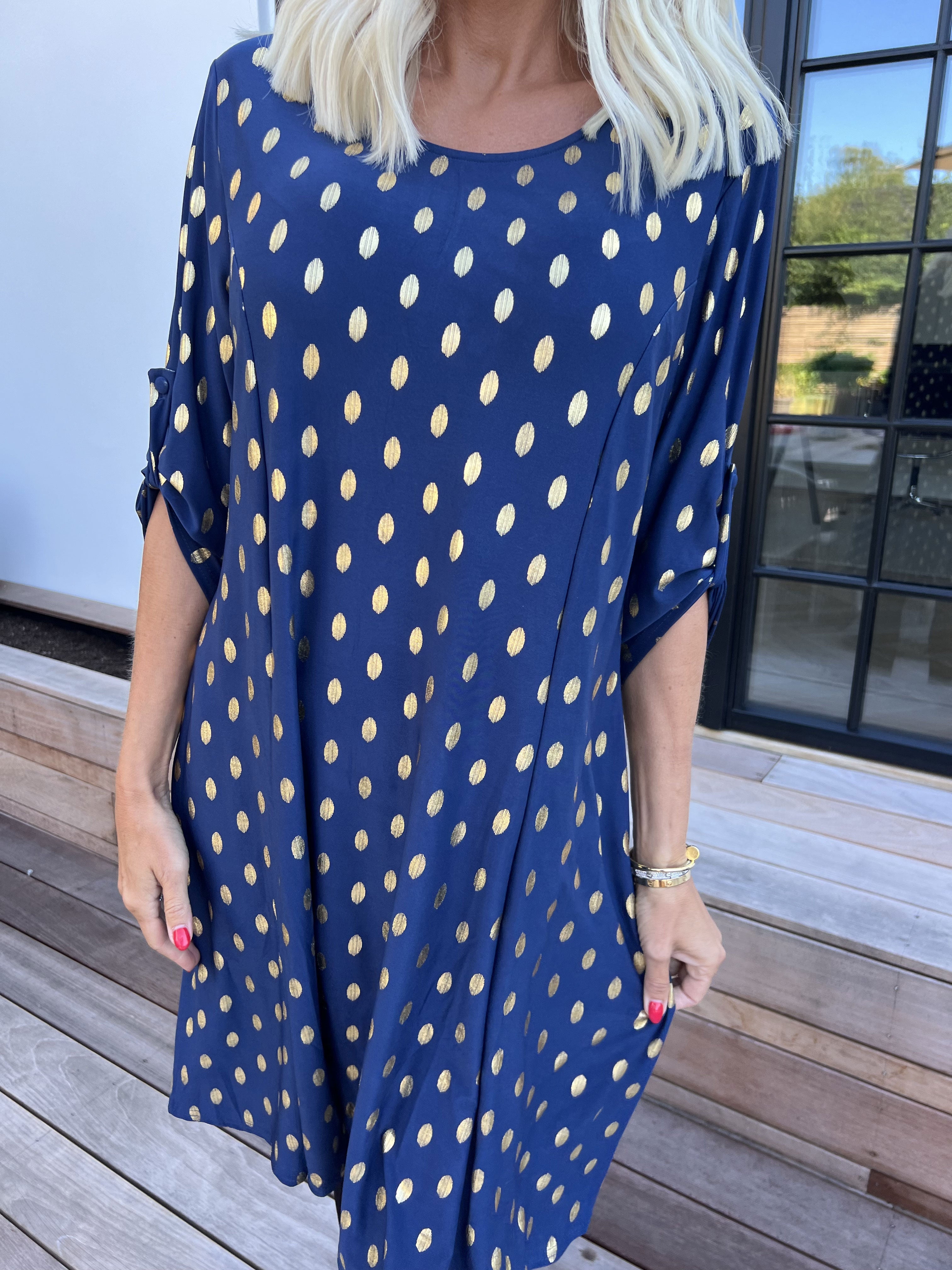 Marlene Gold - Enfärgad elastisk a-linjeformad klänning med guldprickar