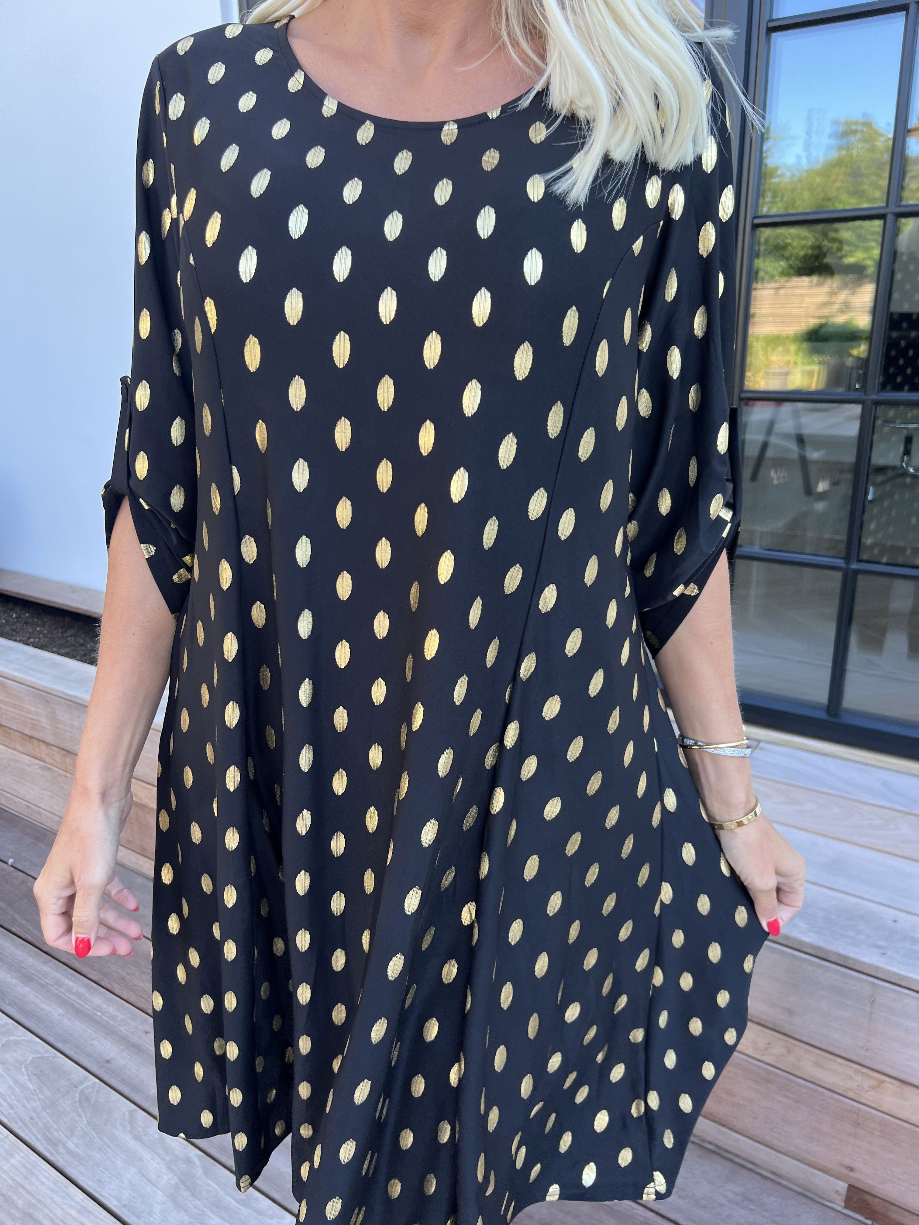 Marlene Gold - Enfärgad elastisk a-linjeformad klänning med guldprickar