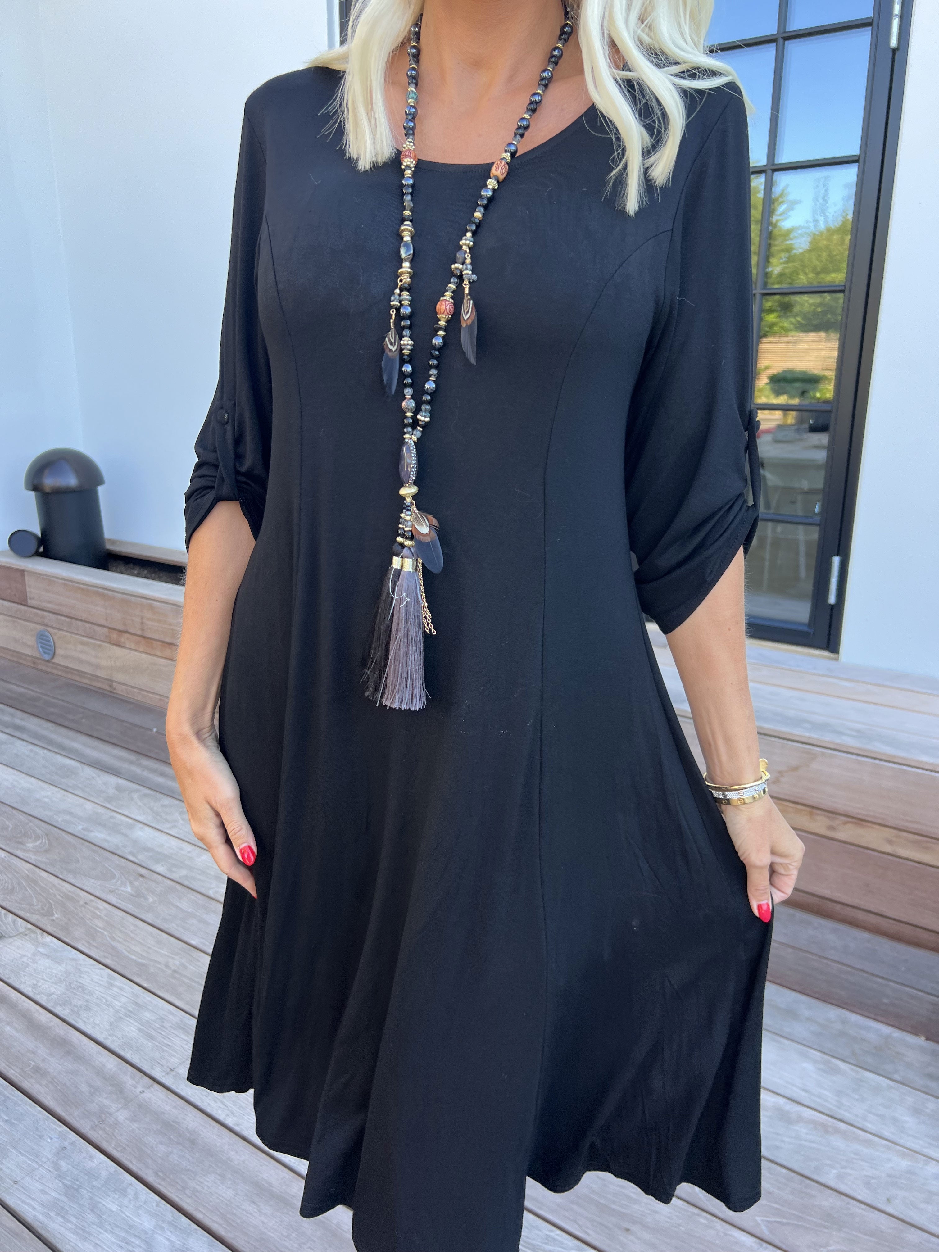 Marlene Plain - Enfärgad a-linjeformad klänning i viskos