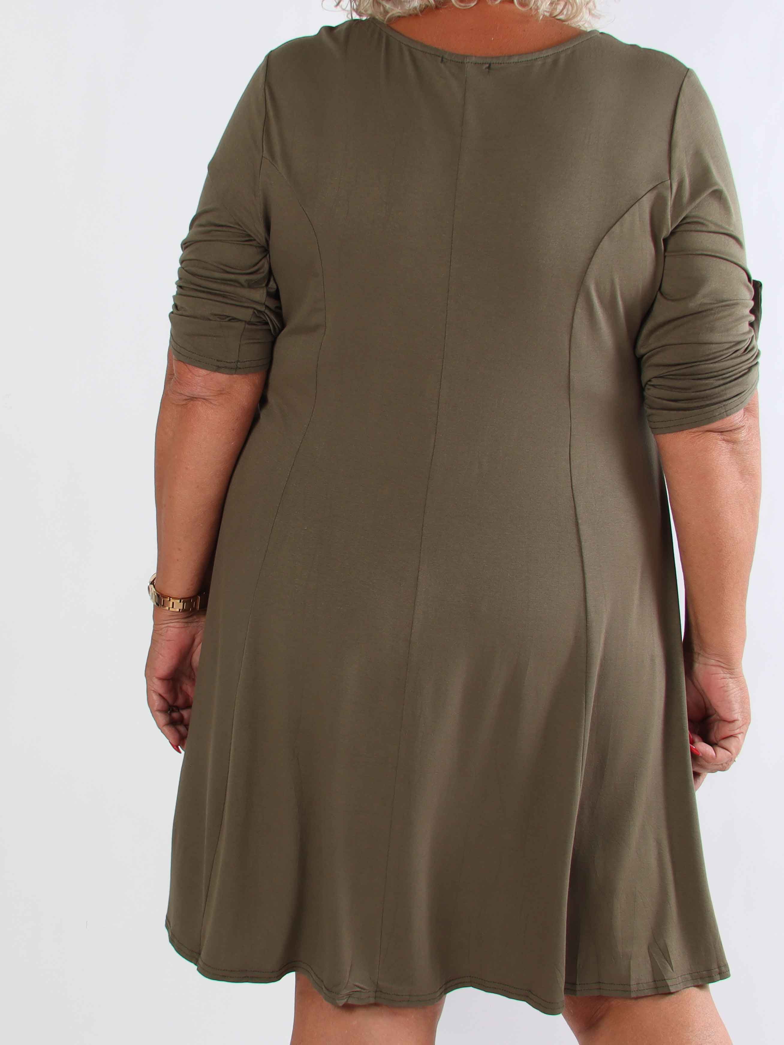 Marlene Plain - Enfärgad A-linjeformad klänning i viskos