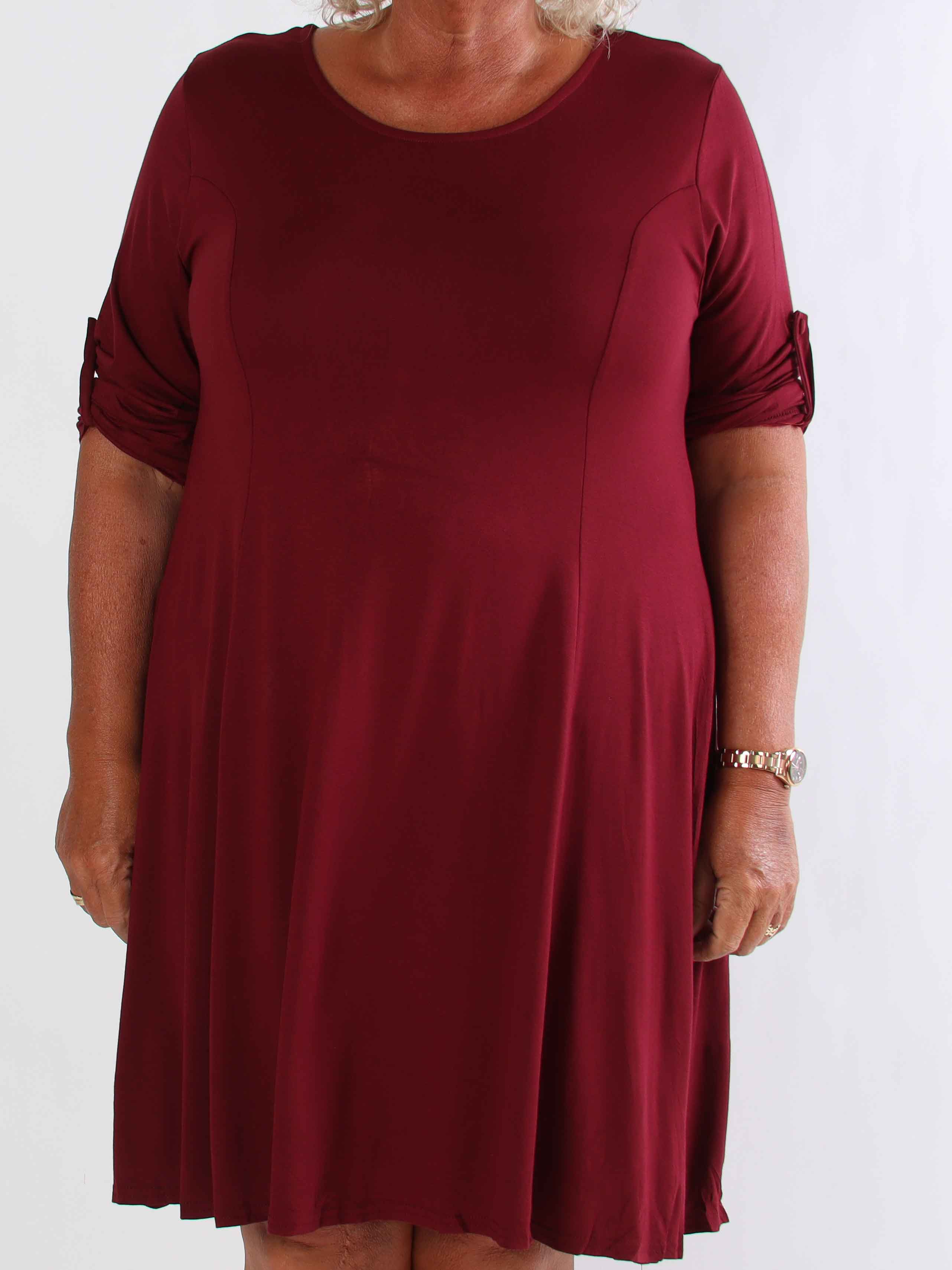 Marlene Plain - Enfärgad A-linjeformad klänning i viskos