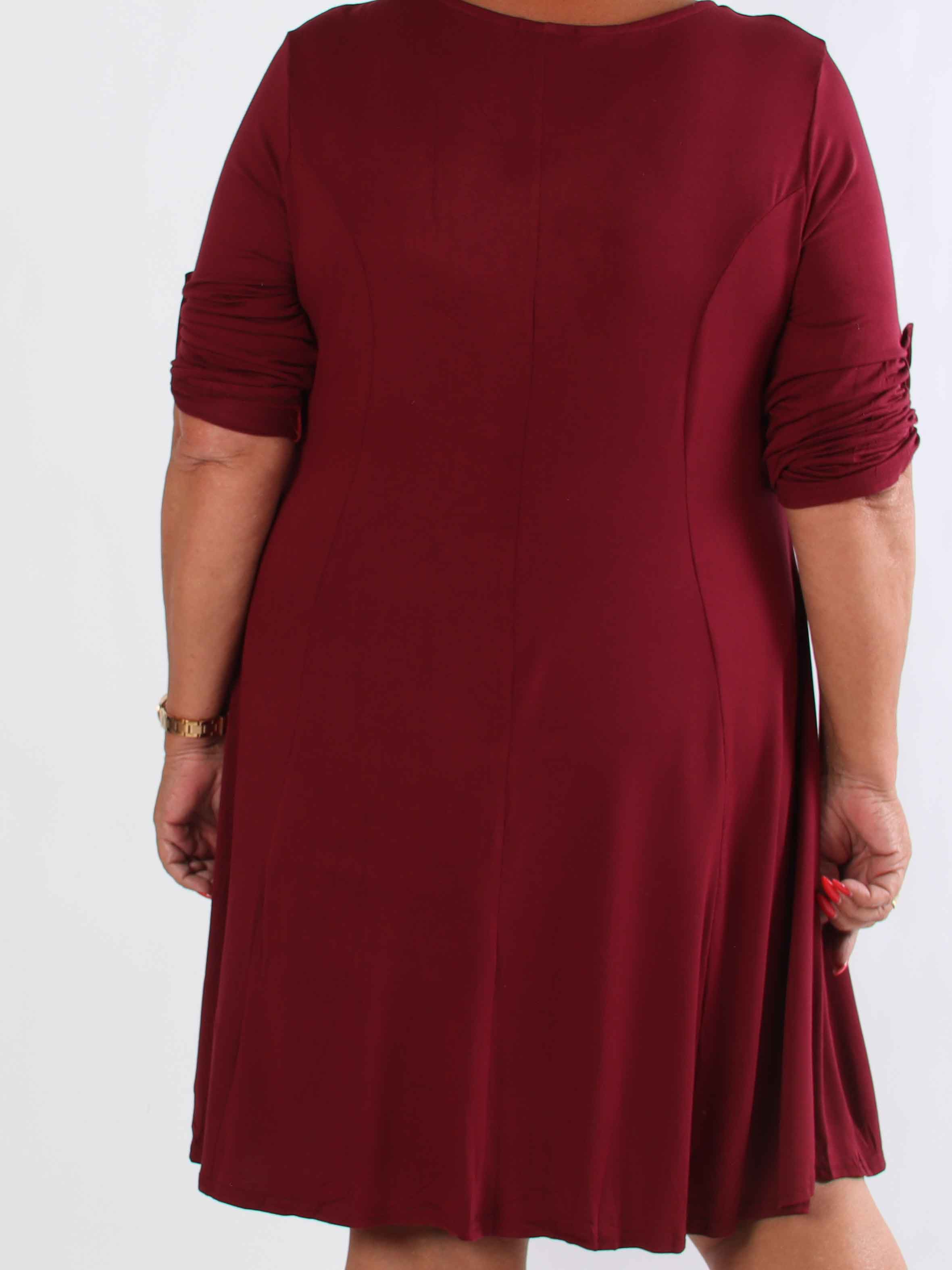 Marlene Plain - Enfärgad A-linjeformad klänning i viskos