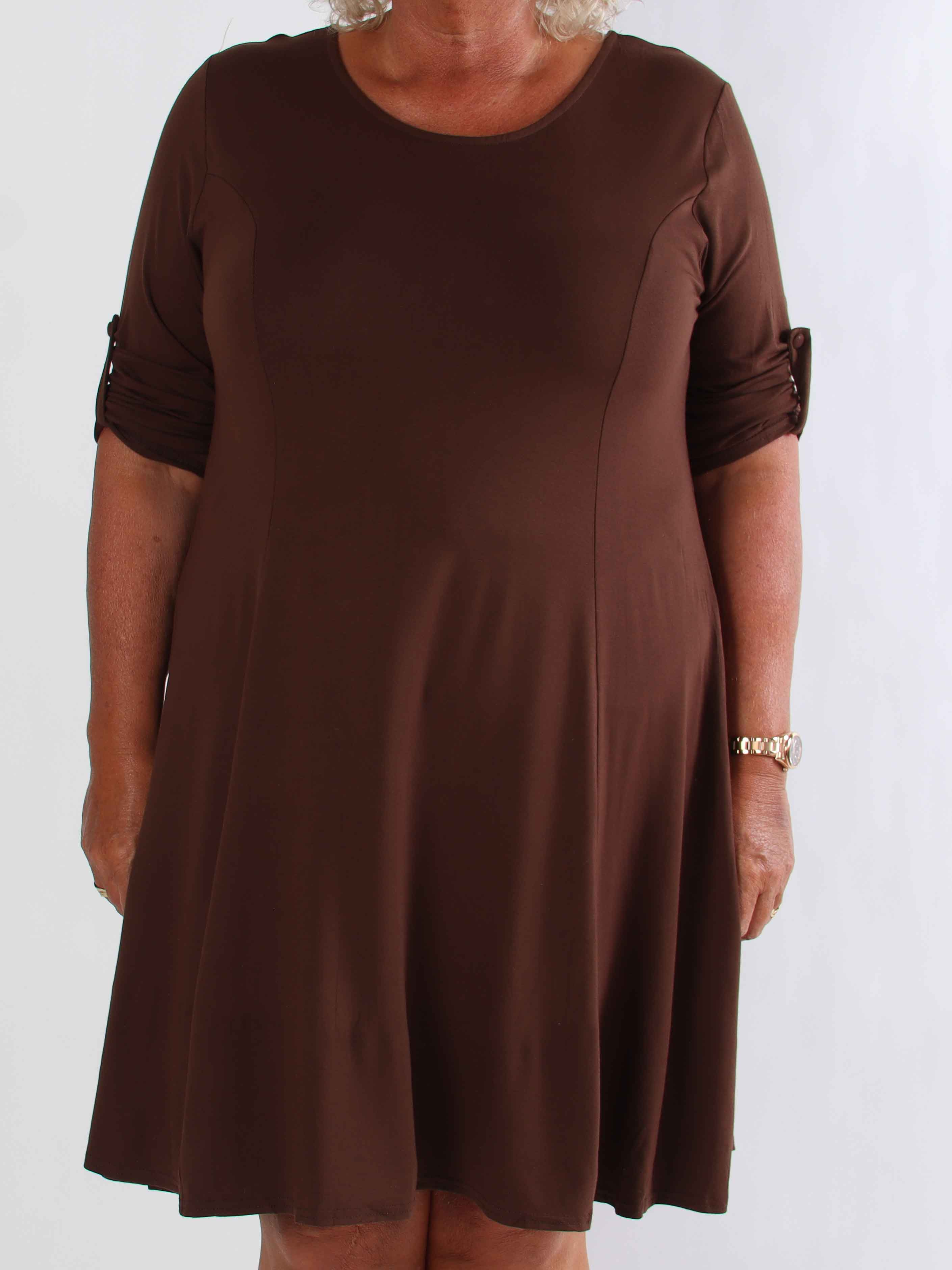 Marlene Plain - Enfärgad A-linjeformad klänning i viskos