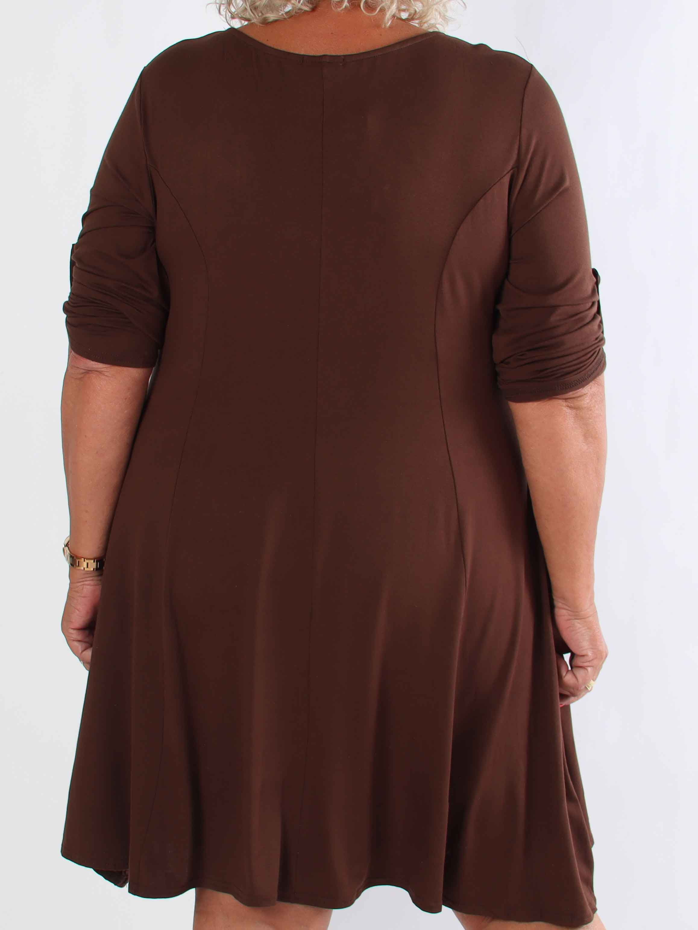 Marlene Plain - Enfärgad A-linjeformad klänning i viskos