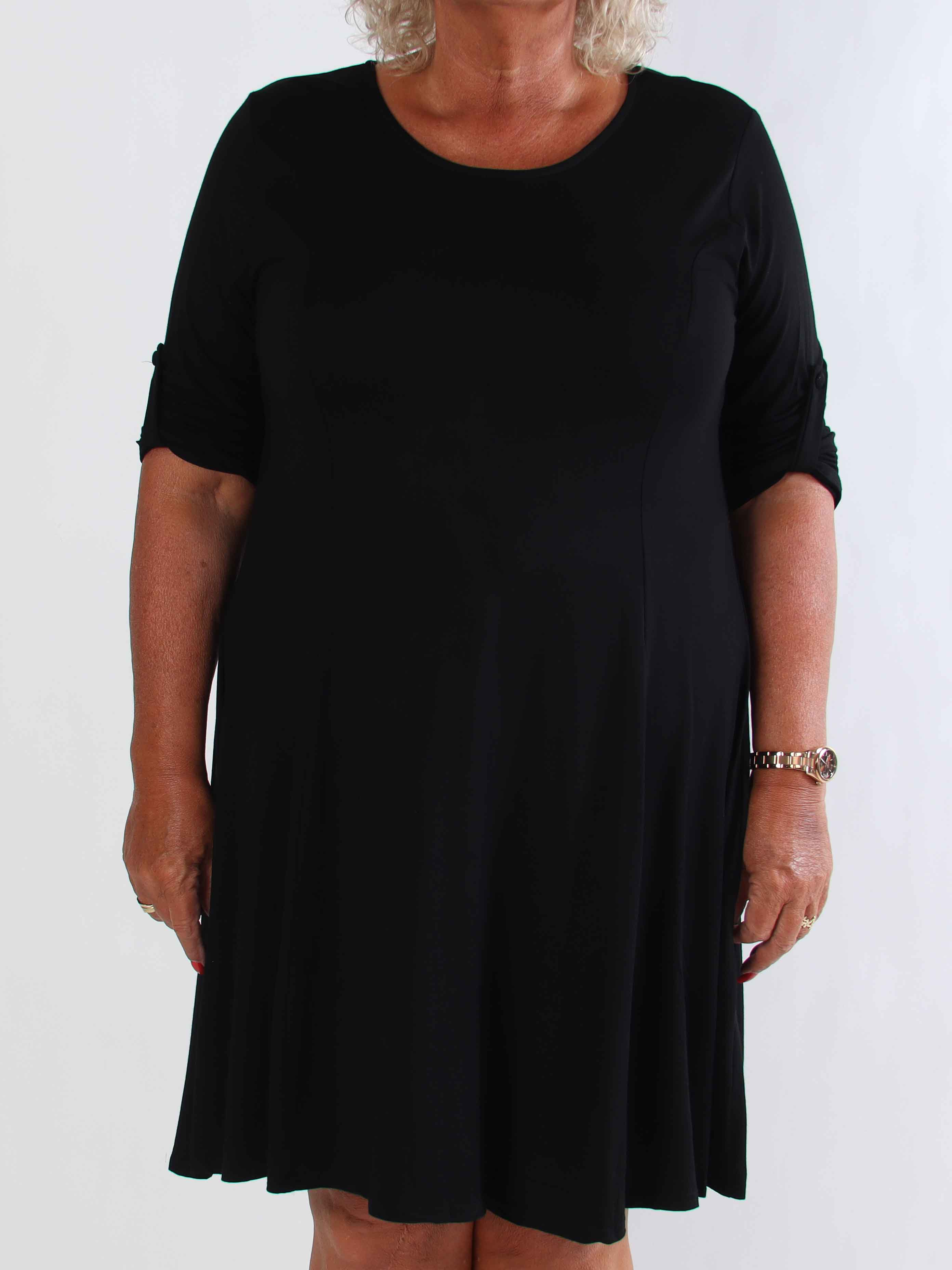 Marlene Plain - Enfärgad A-linjeformad klänning i viskos