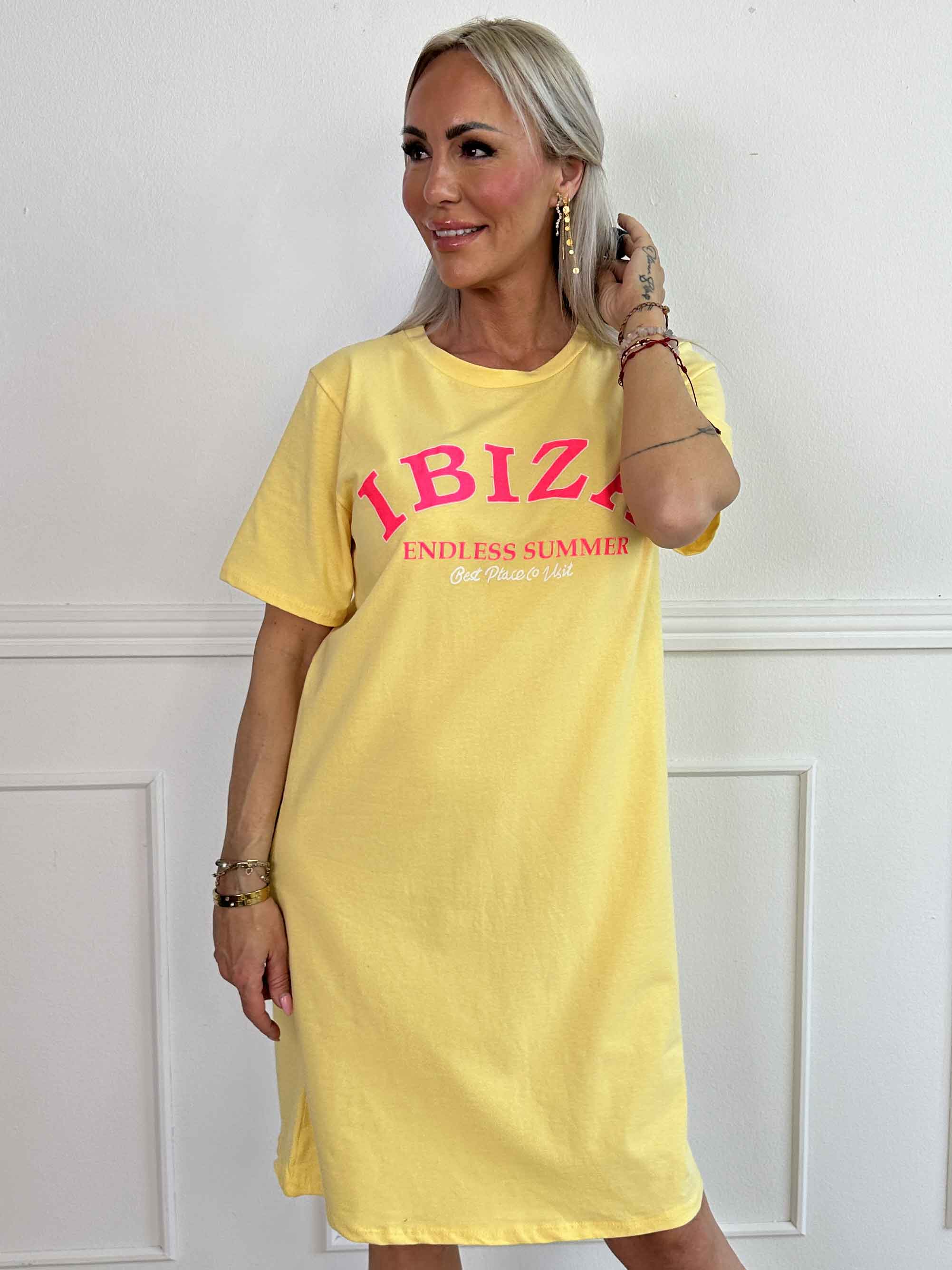 Matilda - T-shirt klänning i bomull med Ibiza skrivet
