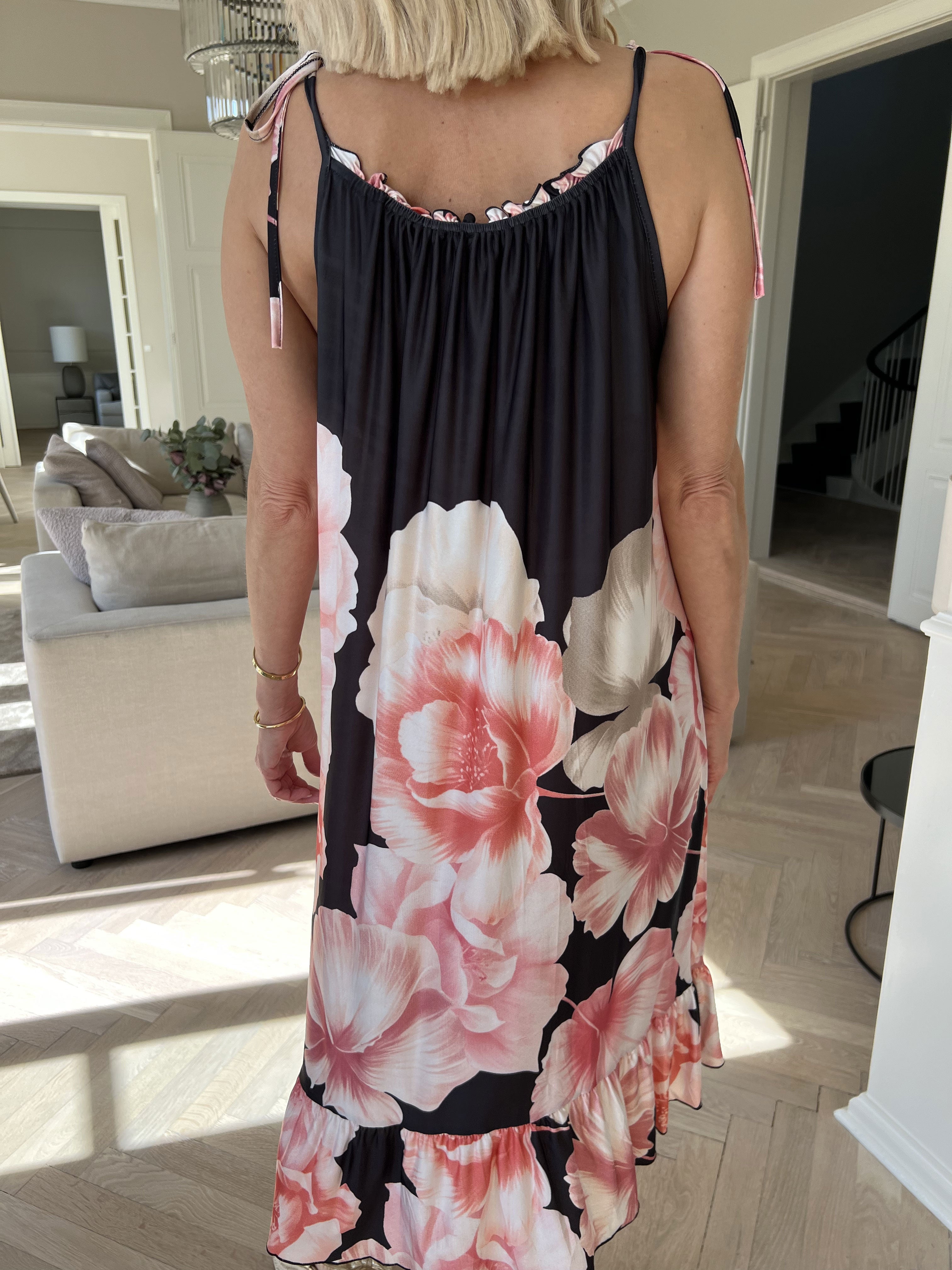 Maya Short - Sommarklänning med elastisk axelband med blommönster