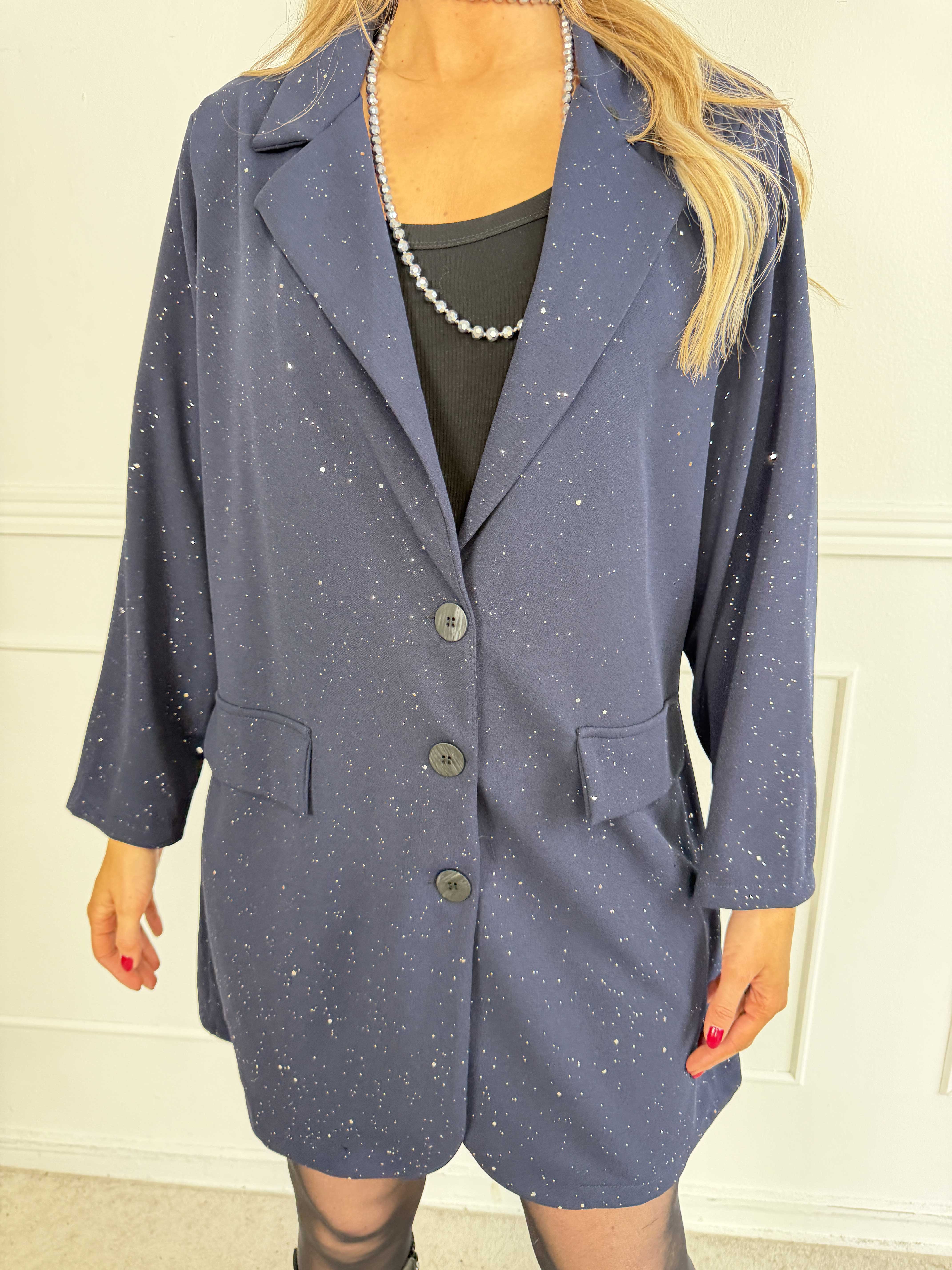 Medea Long - Elegant kavaj med fint glitterdamm som ger en exklusiv och festlig look