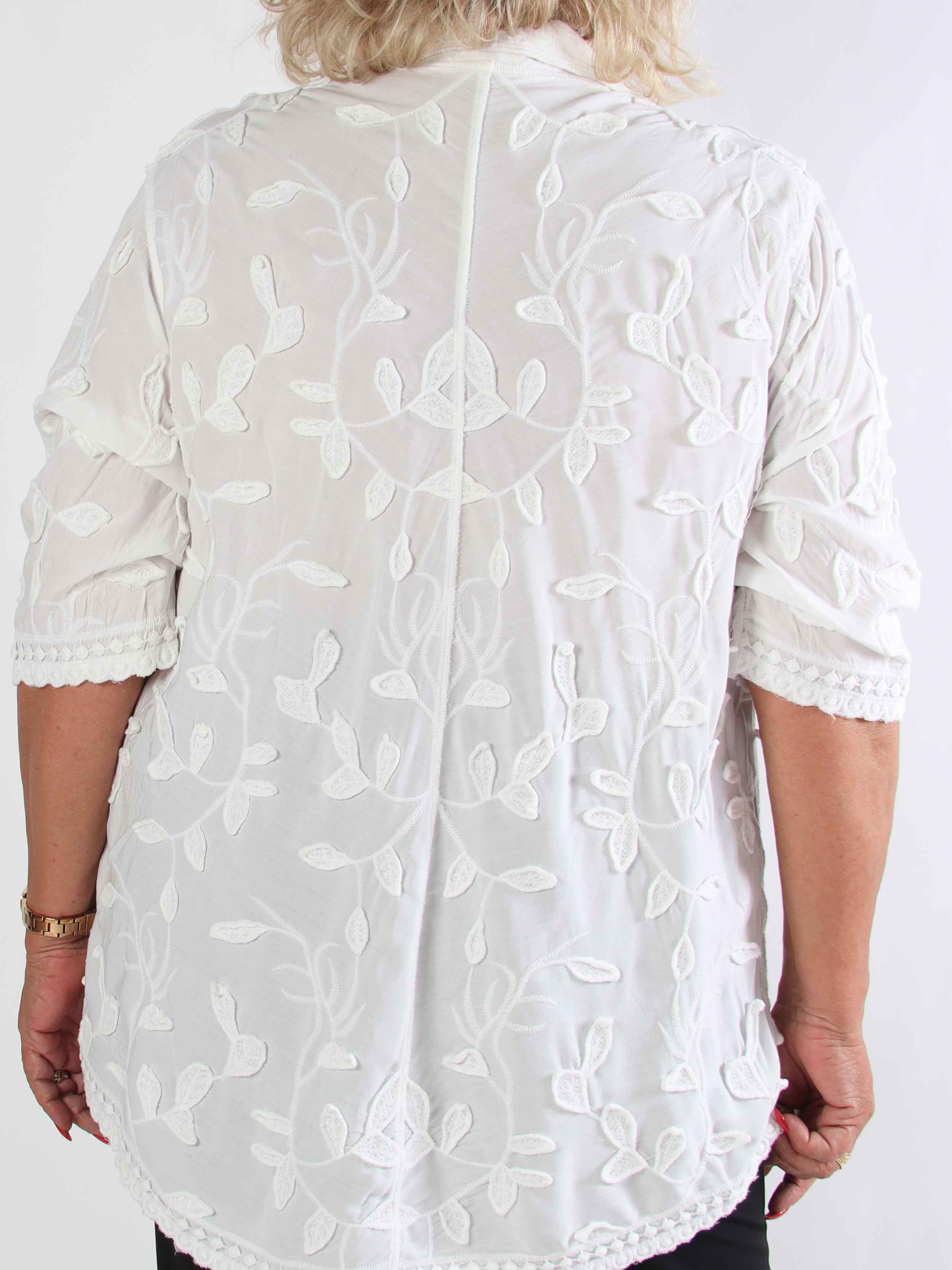 Mette - Plus size skjorta i mjuk bomull med bladmotiv