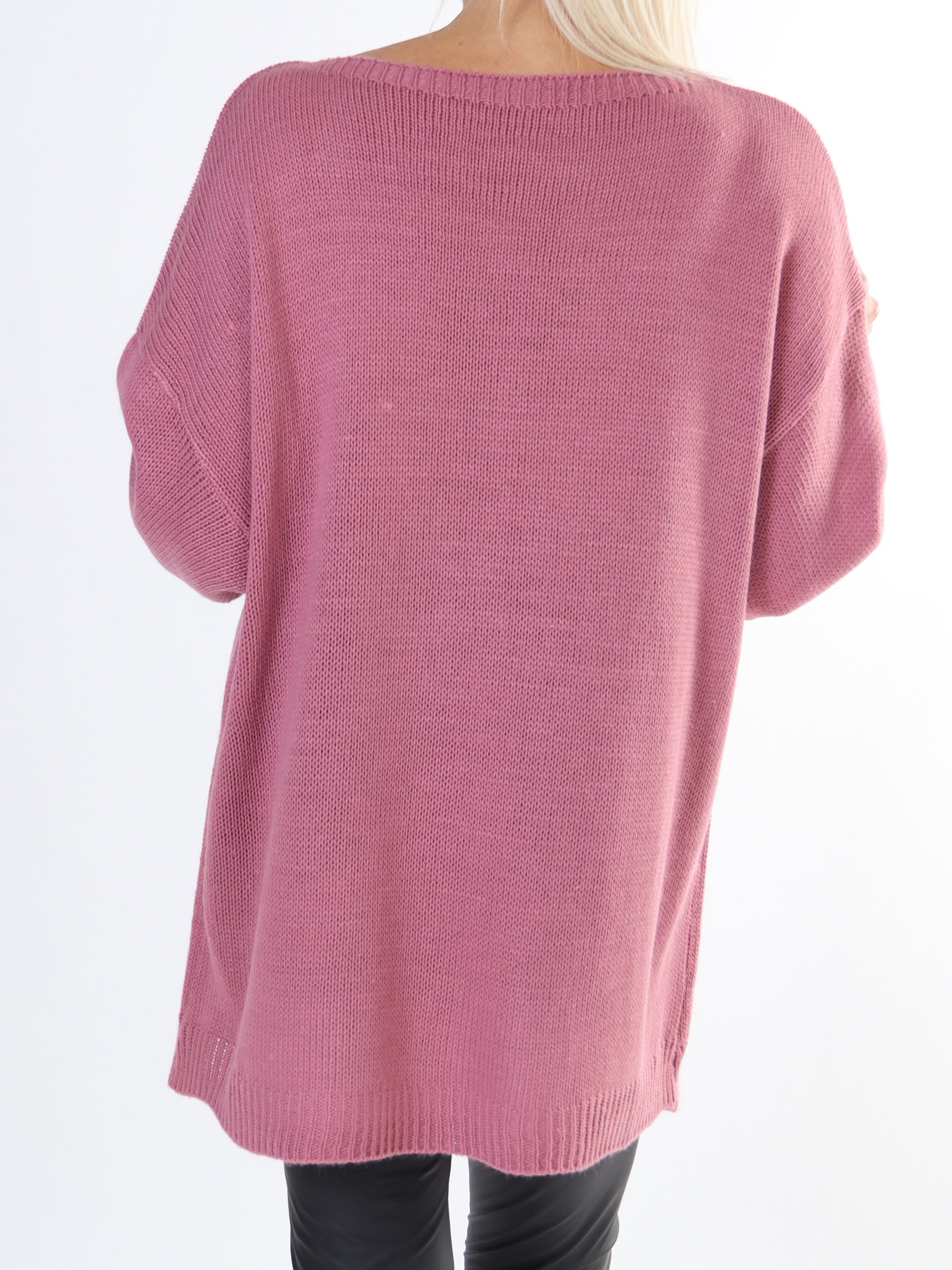 Mia - Stickad blus med fyrklöver i plus size-modell