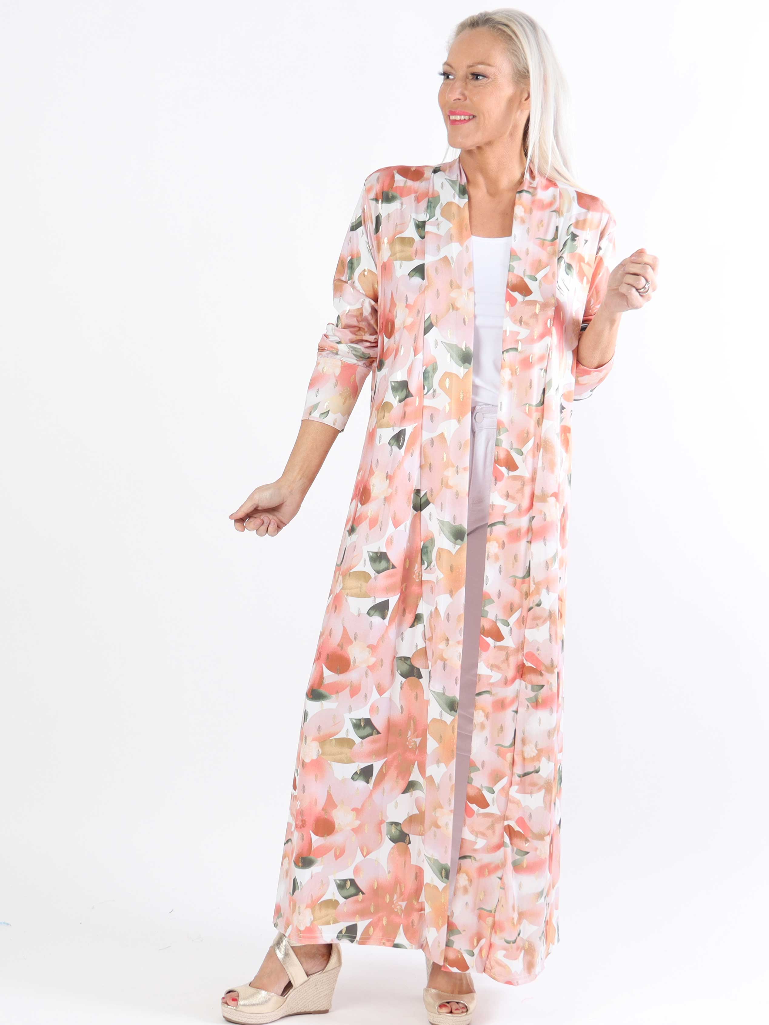 Mikkala Sweet Flower - Elastisk plus size kofta med tryck