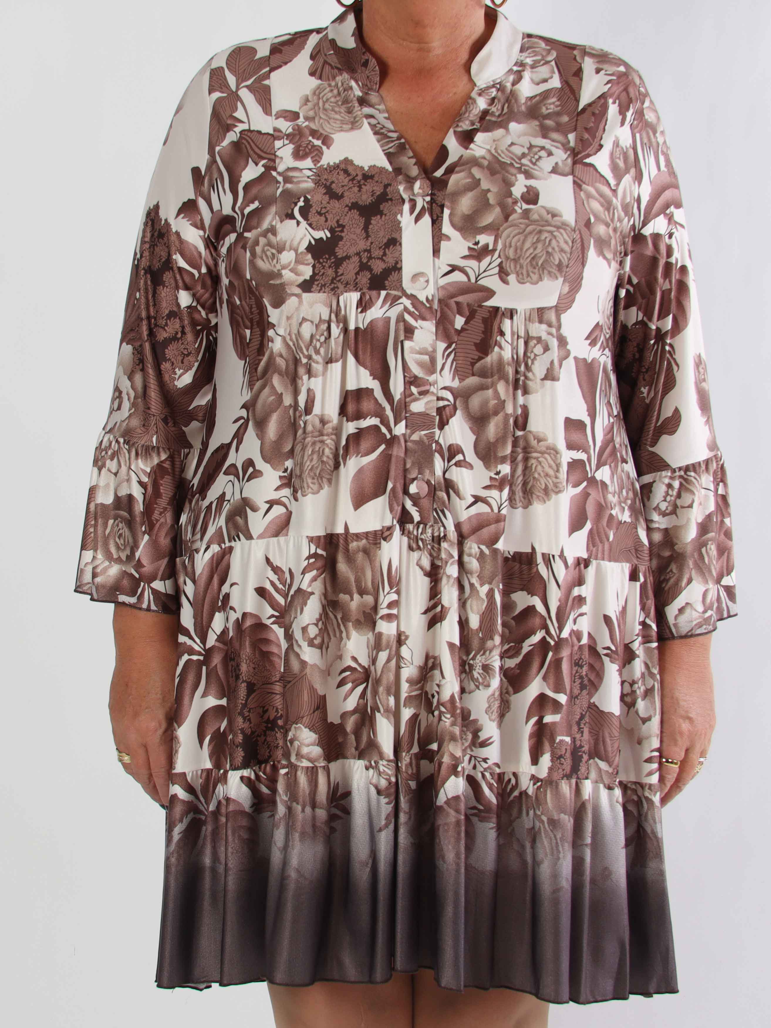 Milania Flower - Elastisk blomstret plus size kjole med flæselag