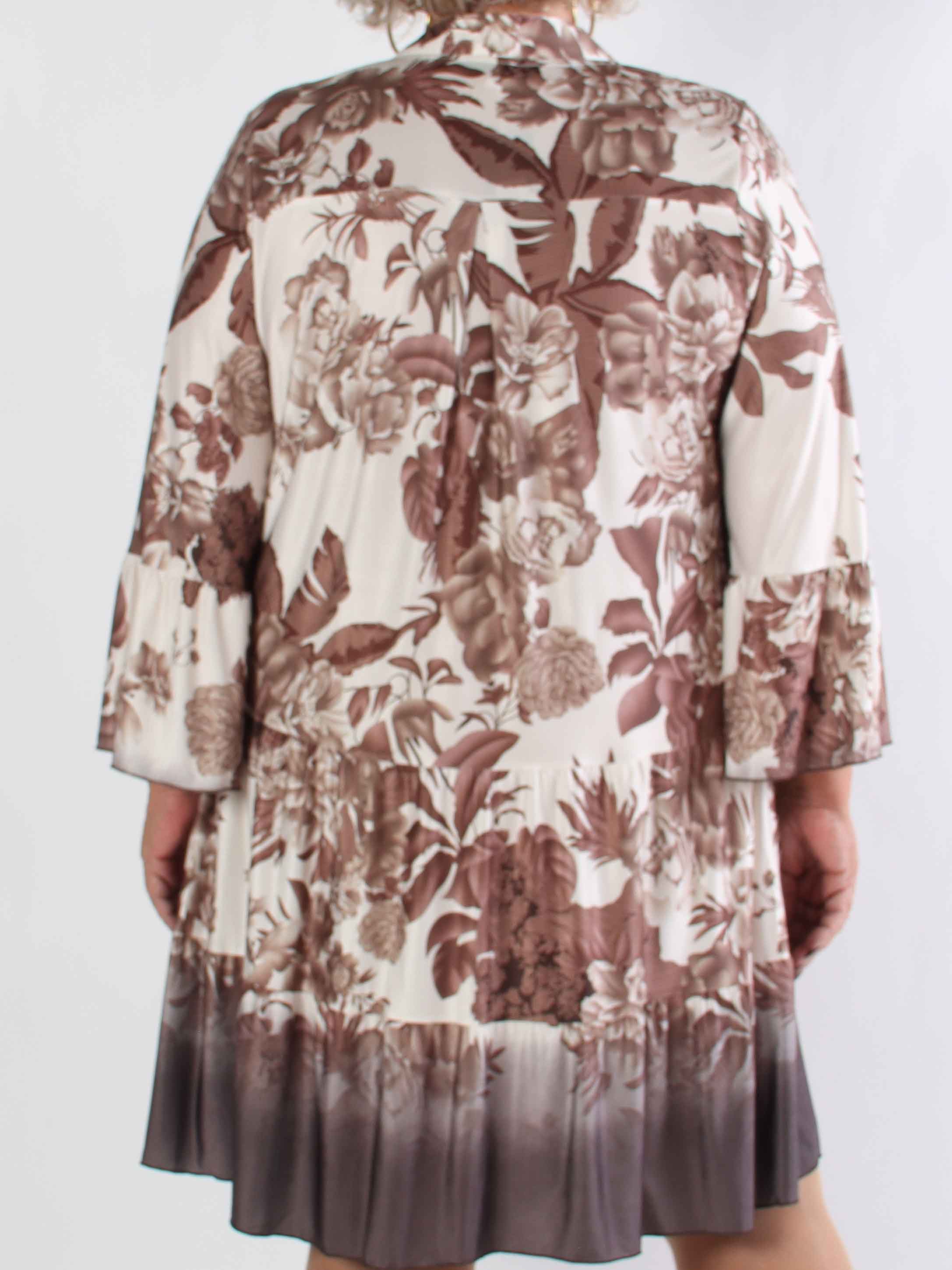 Milania Flower - Elastisk blomstret plus size kjole med flæselag