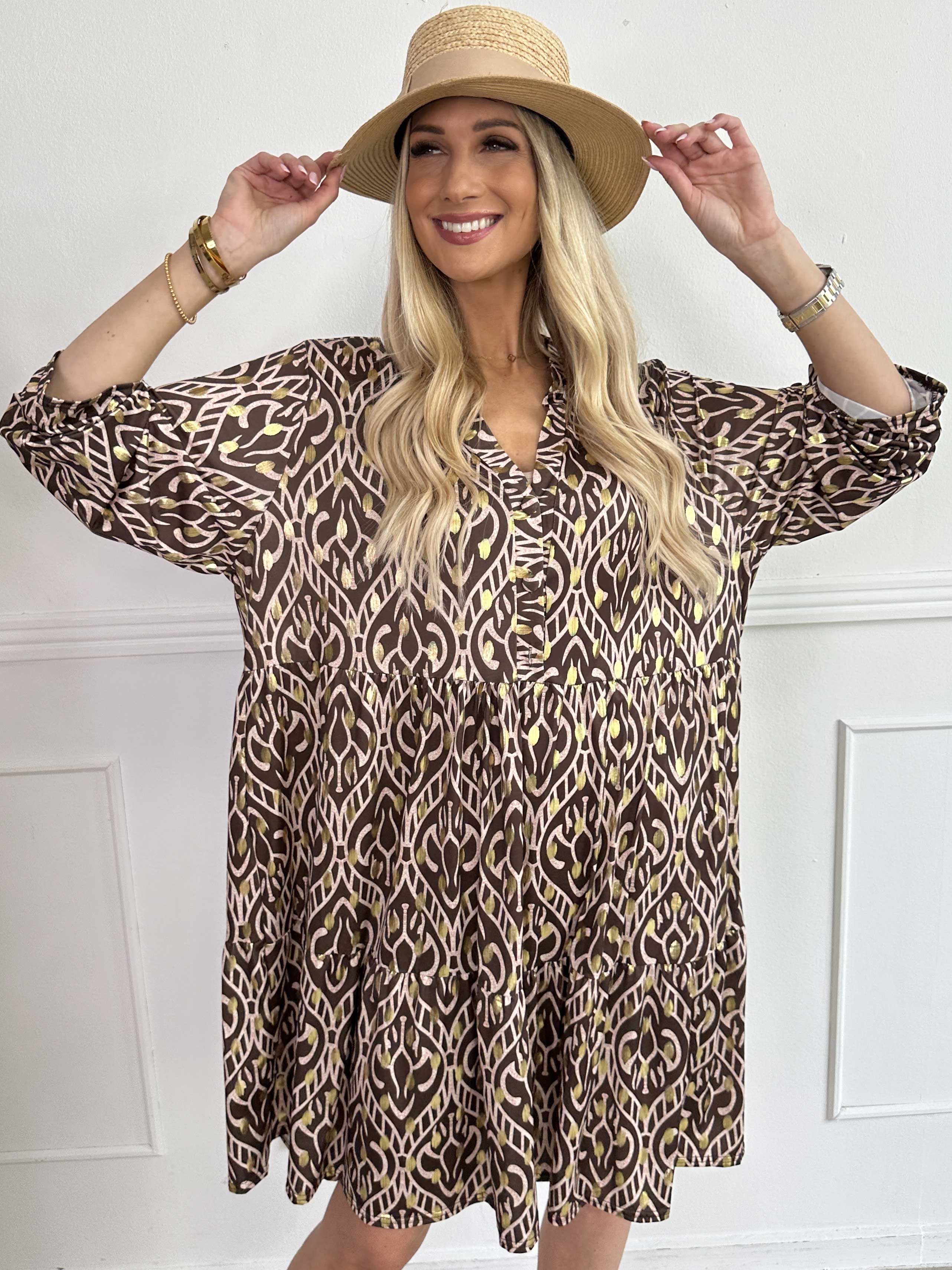 Milano Boho Midi - Mönstrad klänning med guldfärgade prickar och lager-på-lager-look