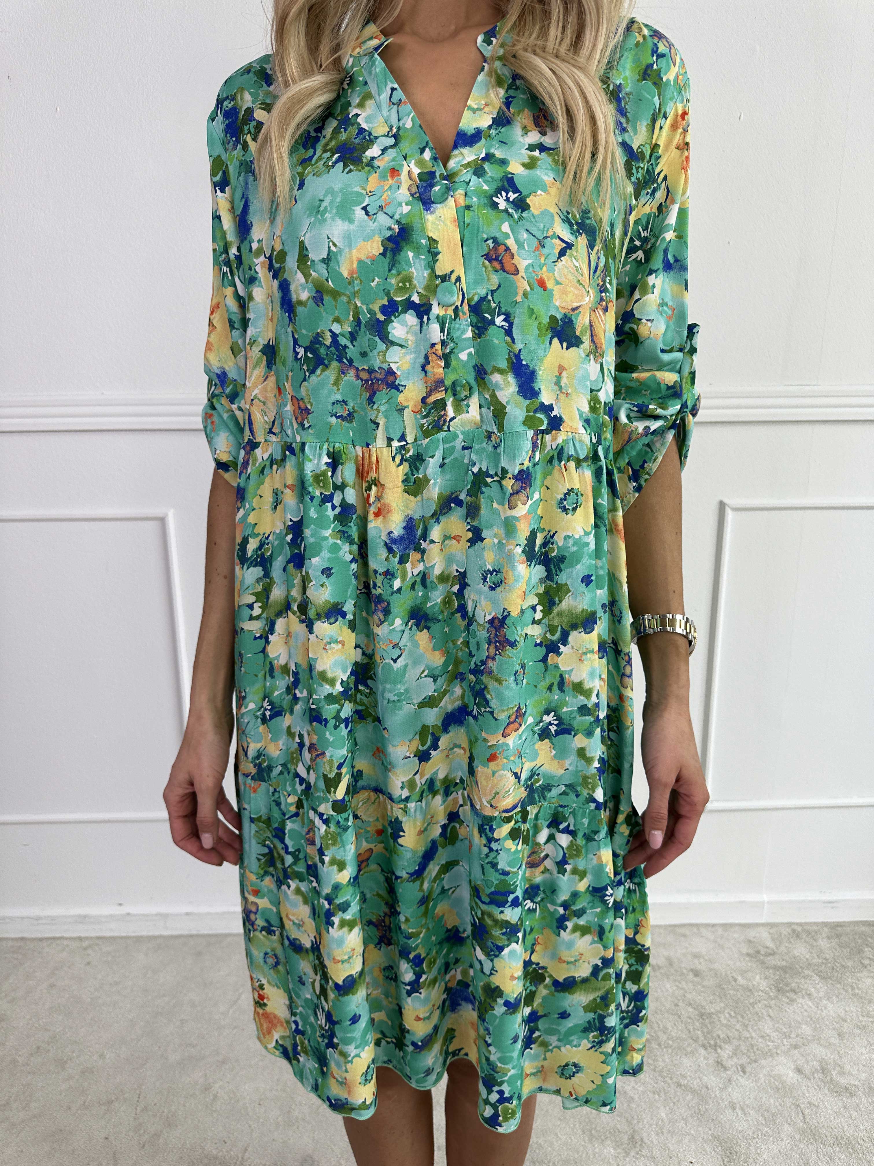 Milano Floral Viscose Midi - Klänning i viskos med blomstermönster