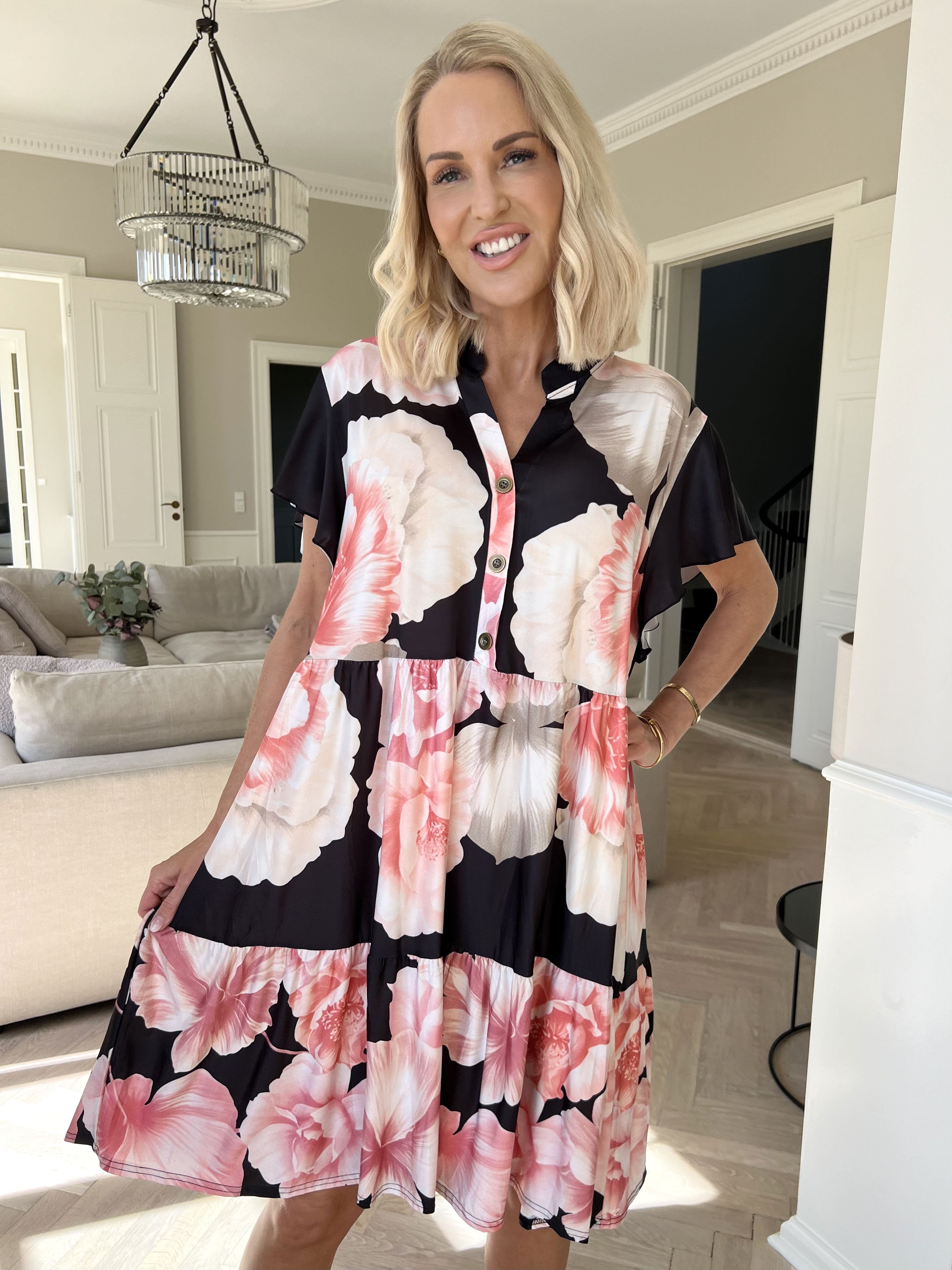 Milano Peony Midi S/S - Blommig klänning med lagerlook