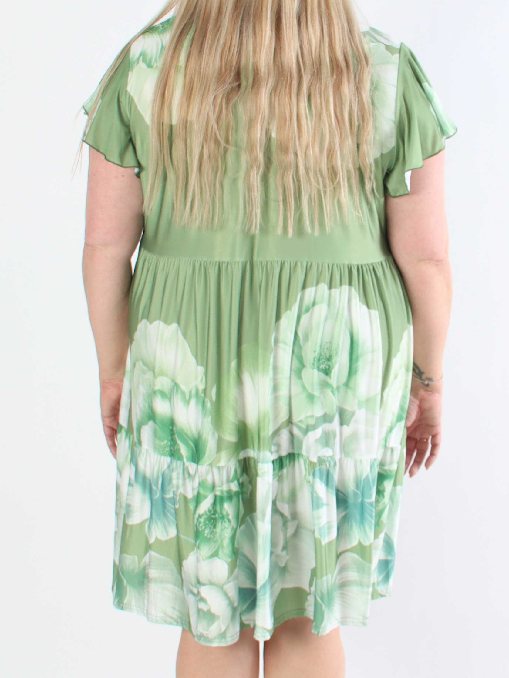 Milano Peony Midi S/S - Blommig plus size klänning med lager på lager look