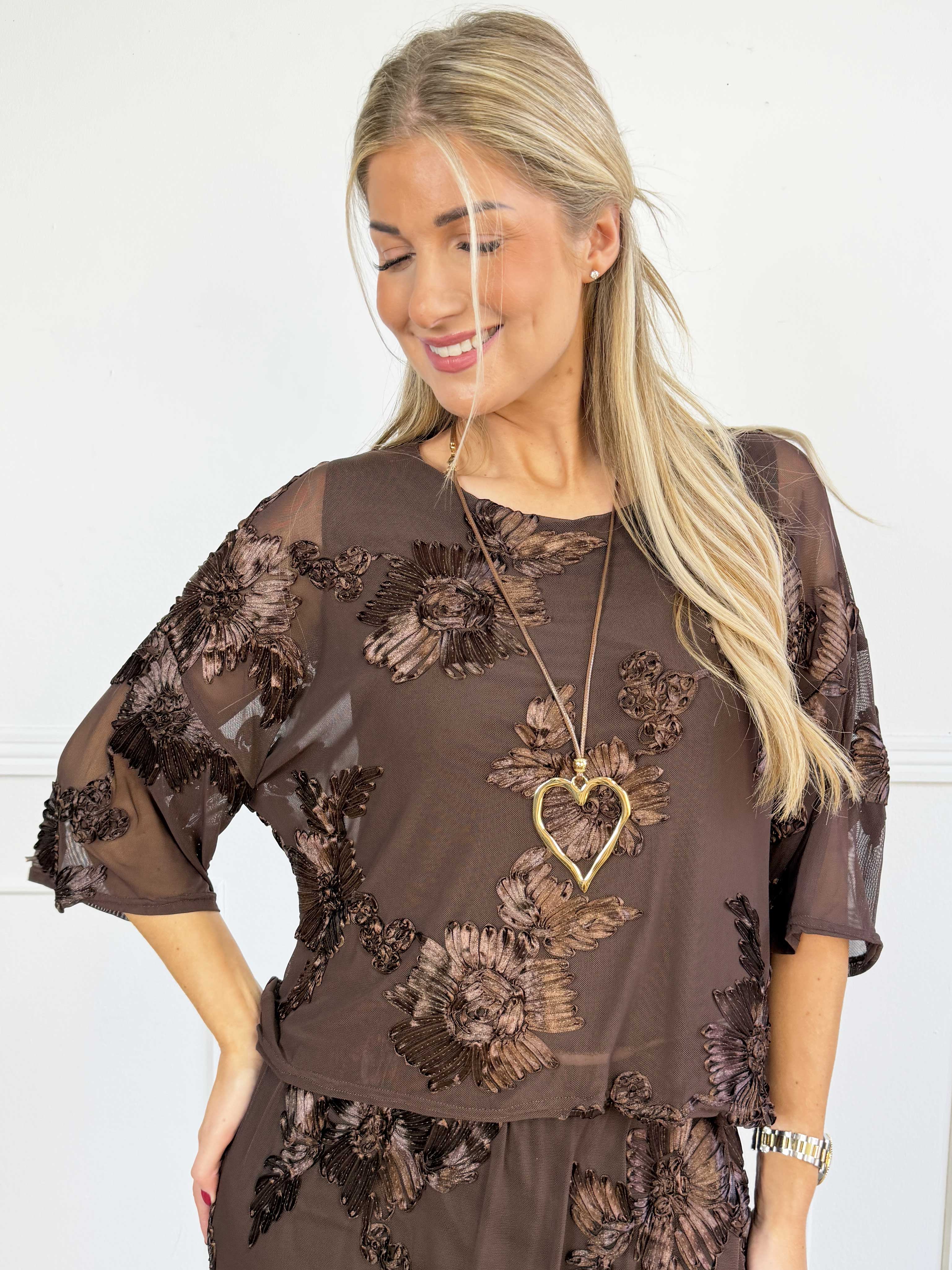 Mily Flora - Stretchig tunika i vacker mesh med fina blomstermotiv