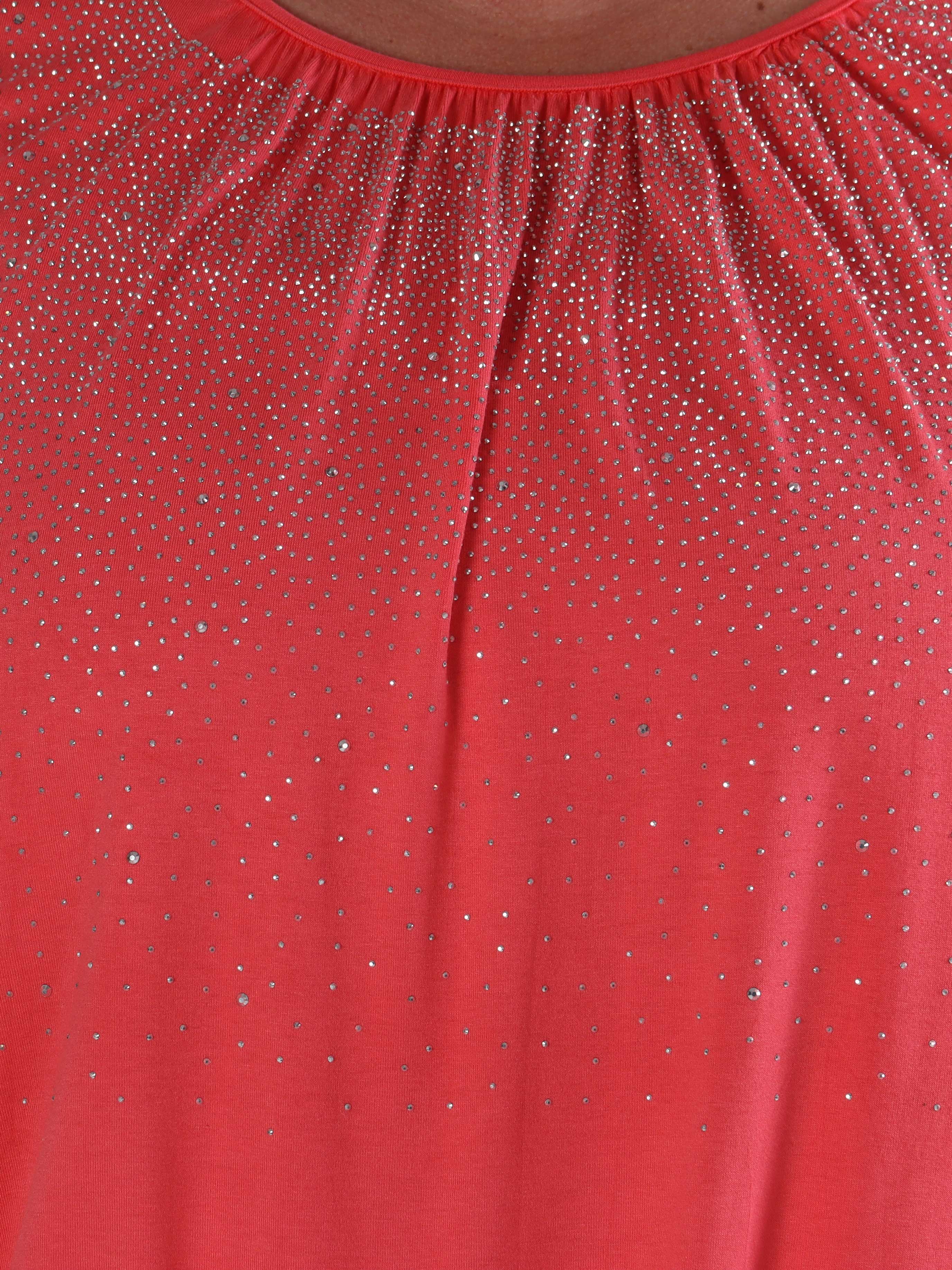 Miracle Crystal T-shirt - Mjuk plus size blus i viskos med strass