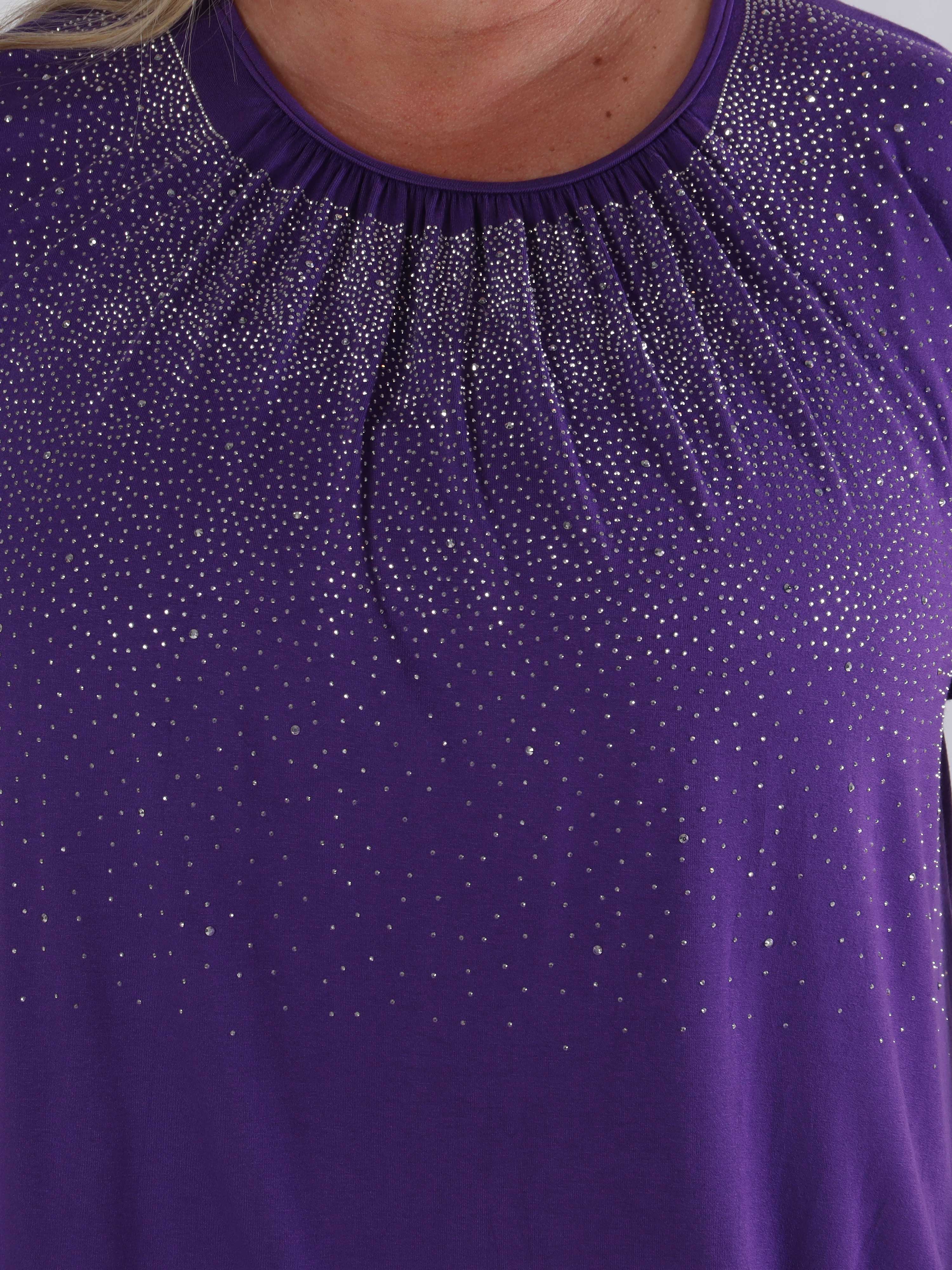 Miracle Crystal T-shirt - Mjuk plus size blus i viskos med strass