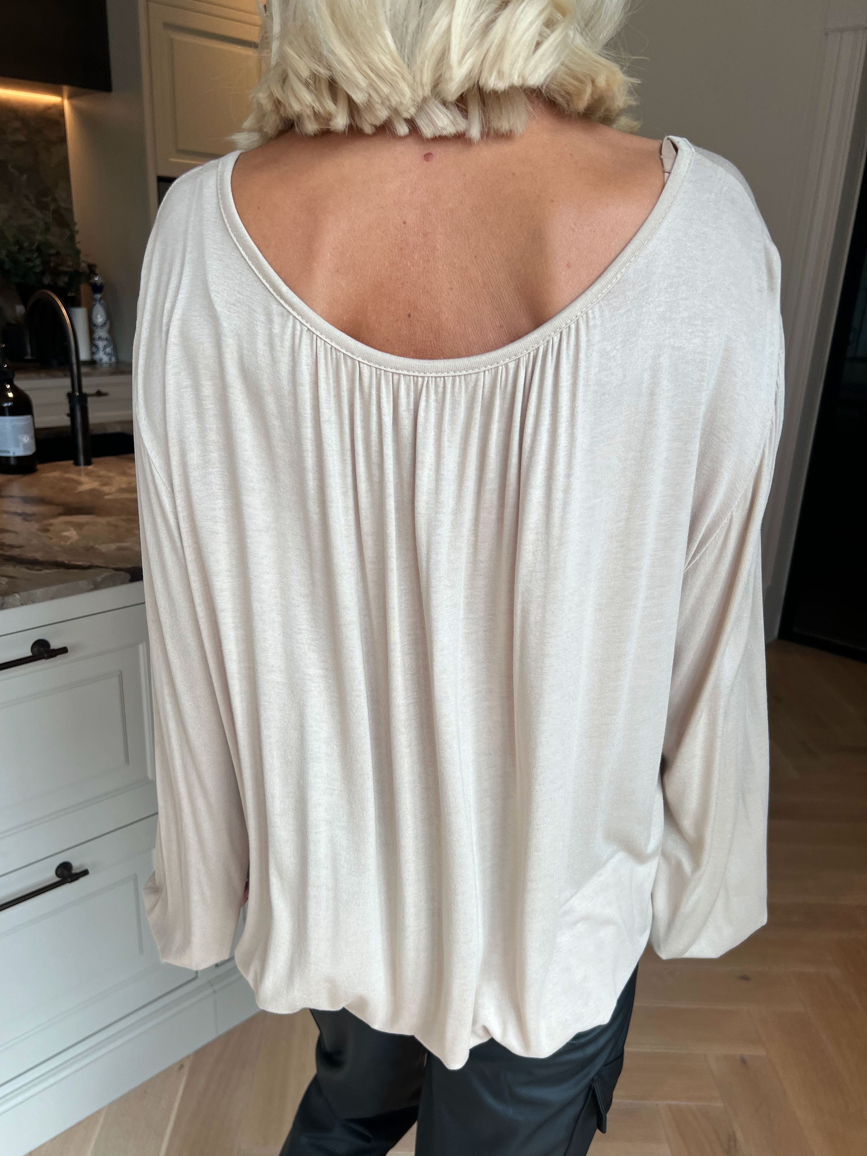 Miracle L/S - Skønneste basis bluse med elastik for enden