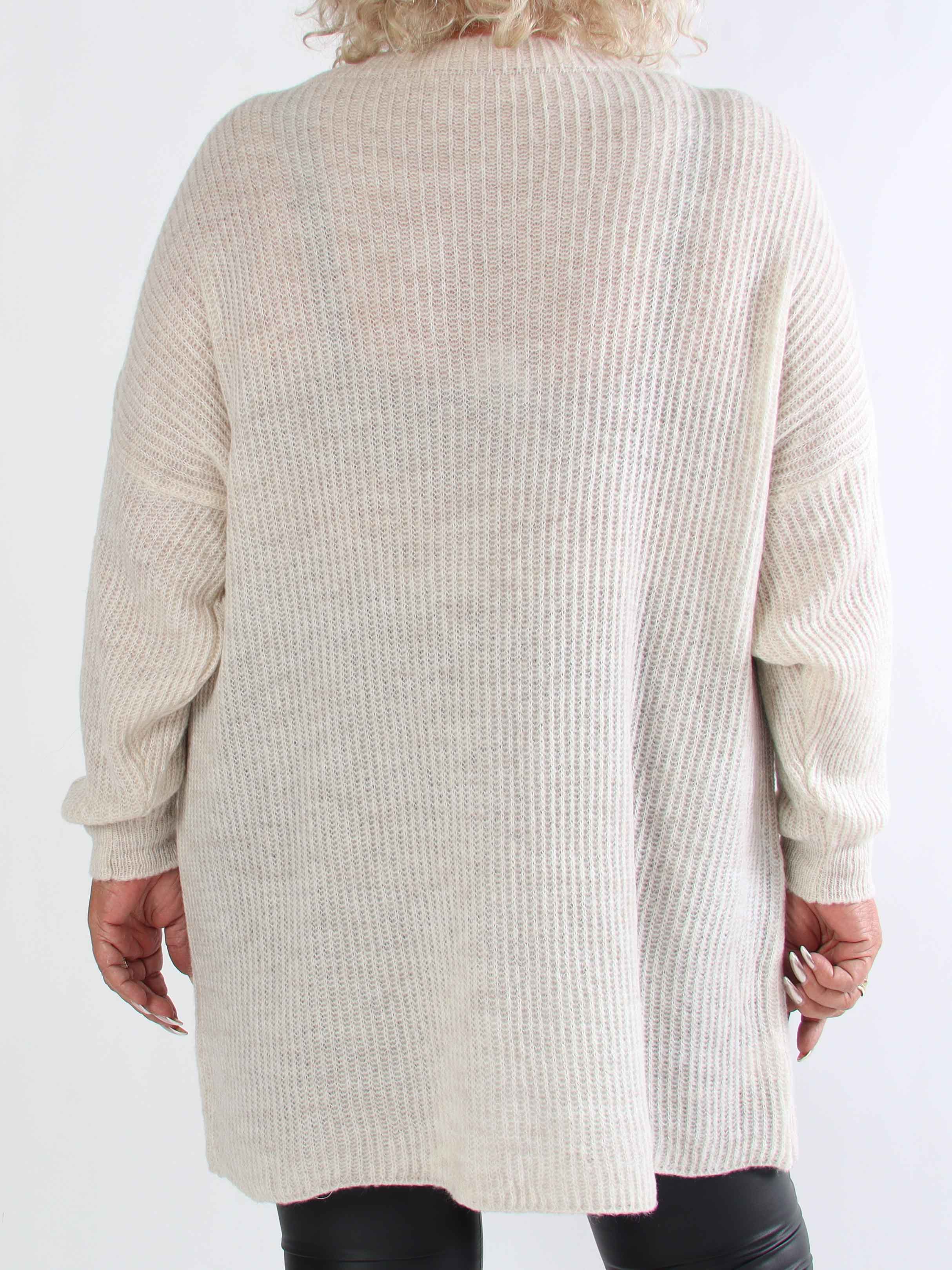 Miranda - Stickad plus size klänning med fickor framtill